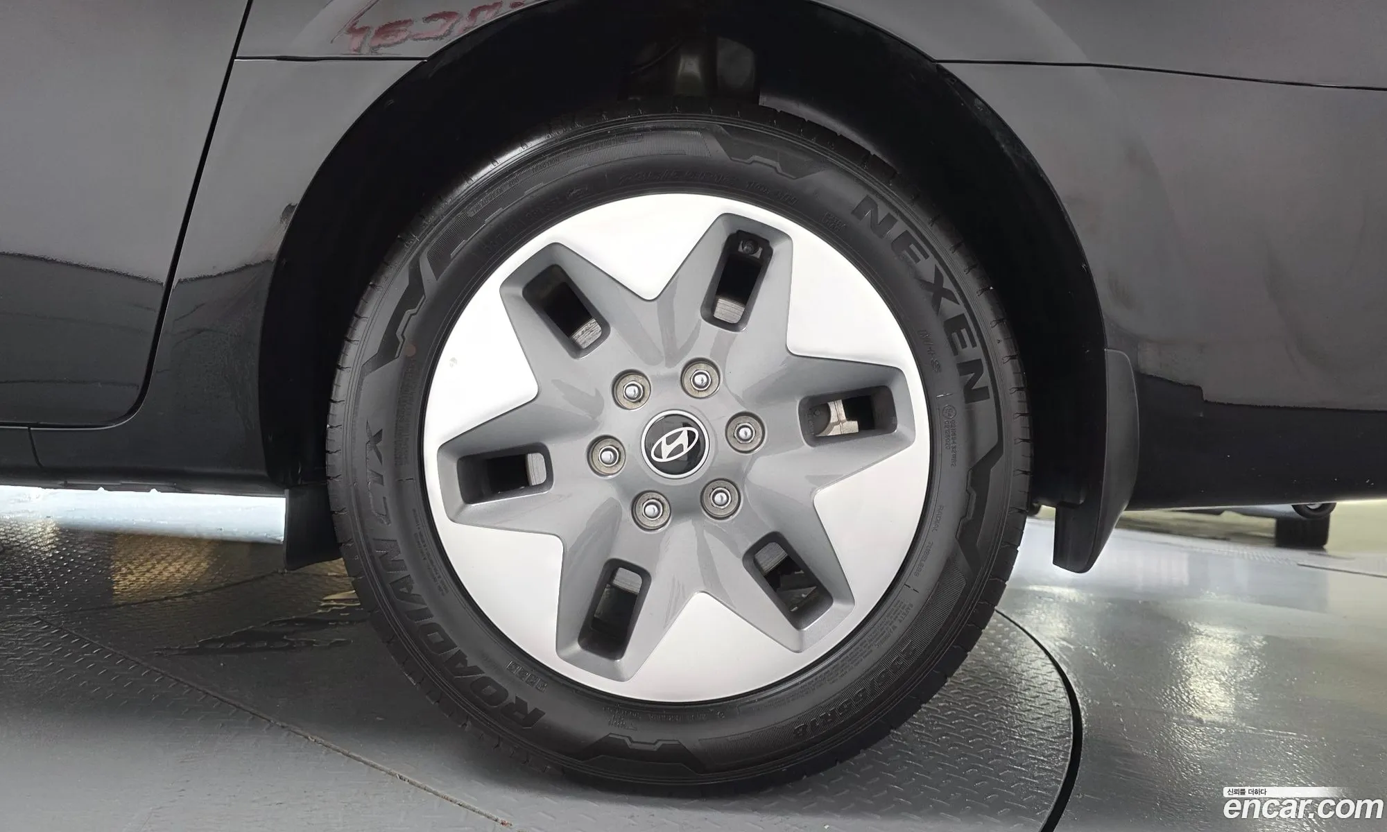 Hyundai Staria 2024 — 26