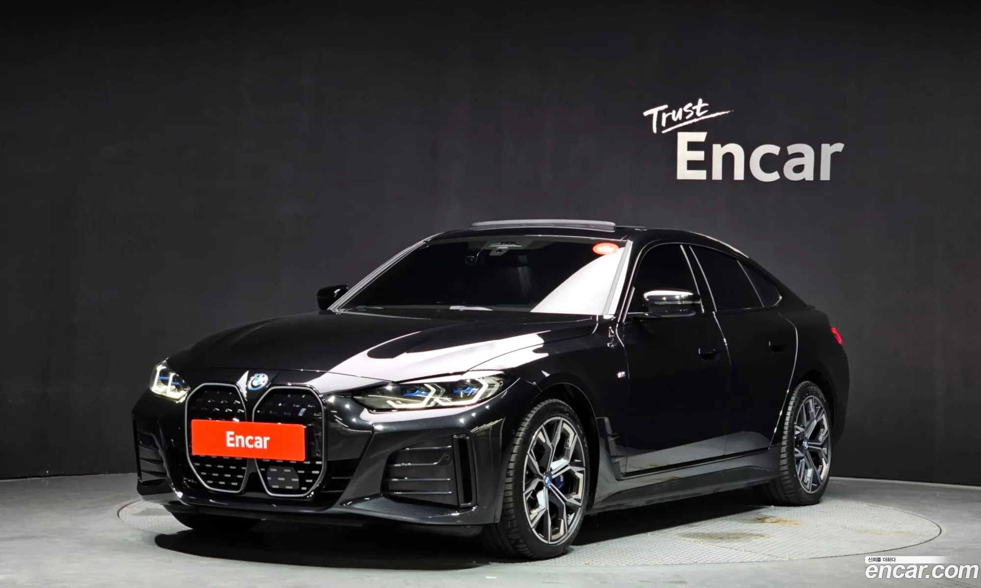 BMW i4 2023 WBY71AW02RFR47476 — 18