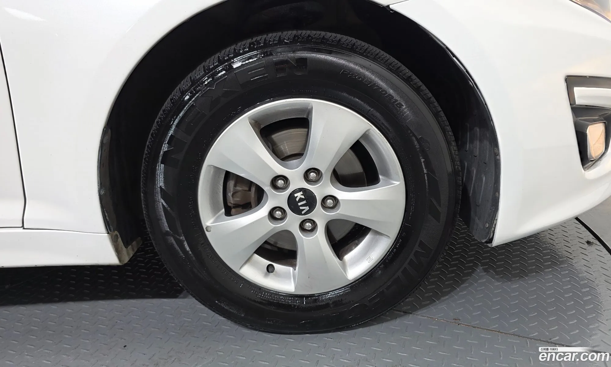 Kia K5 2015 — 25