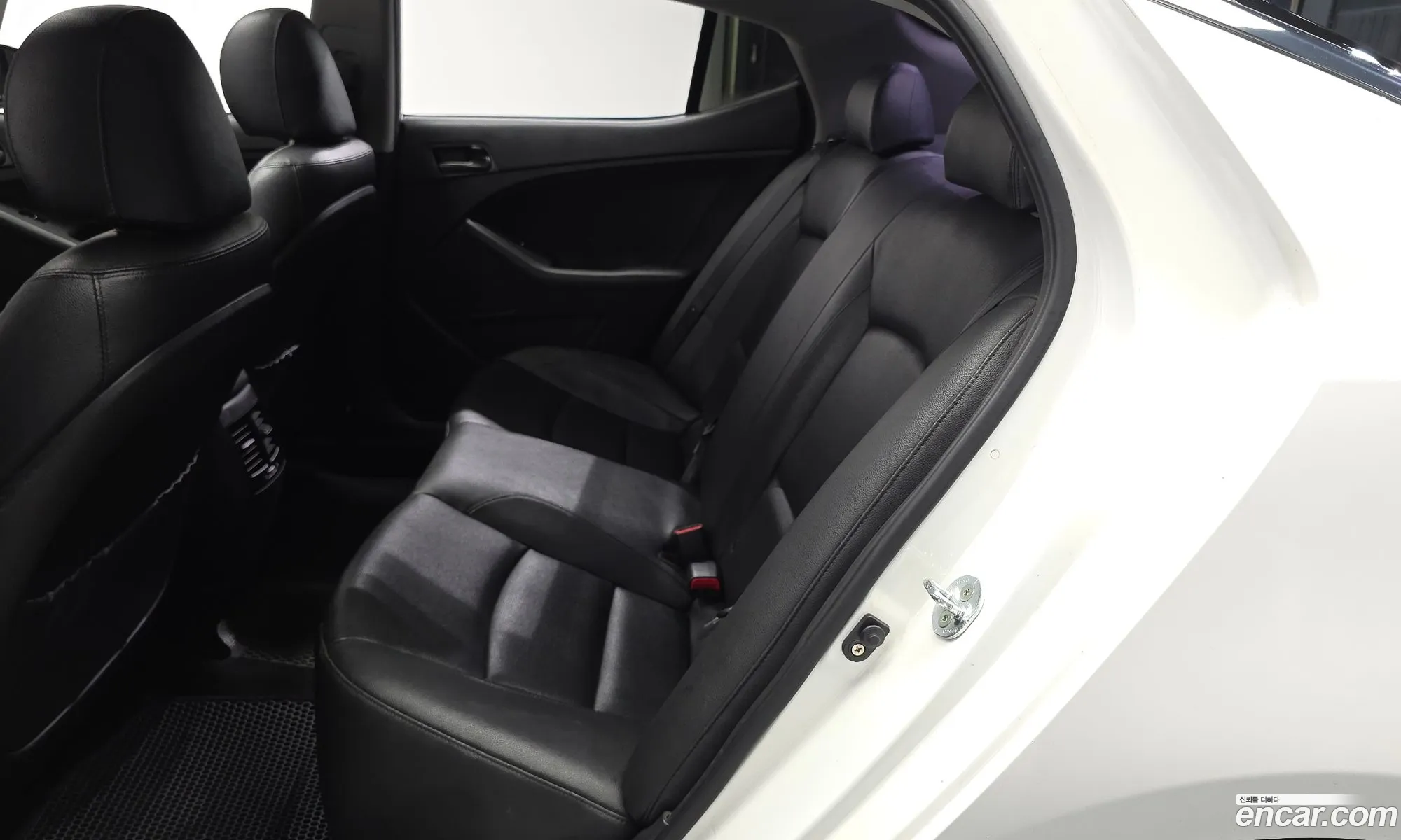 Kia K5 2015 — 24