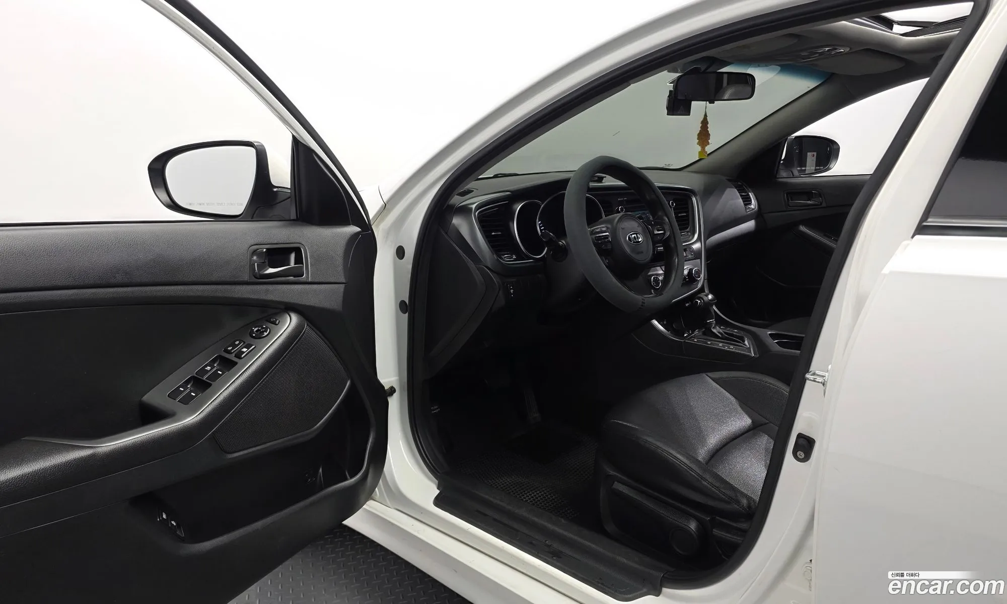 Kia K5 2015 — 27