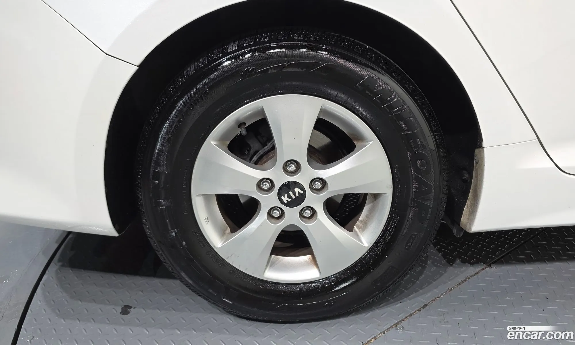 Kia K5 2015 — 21