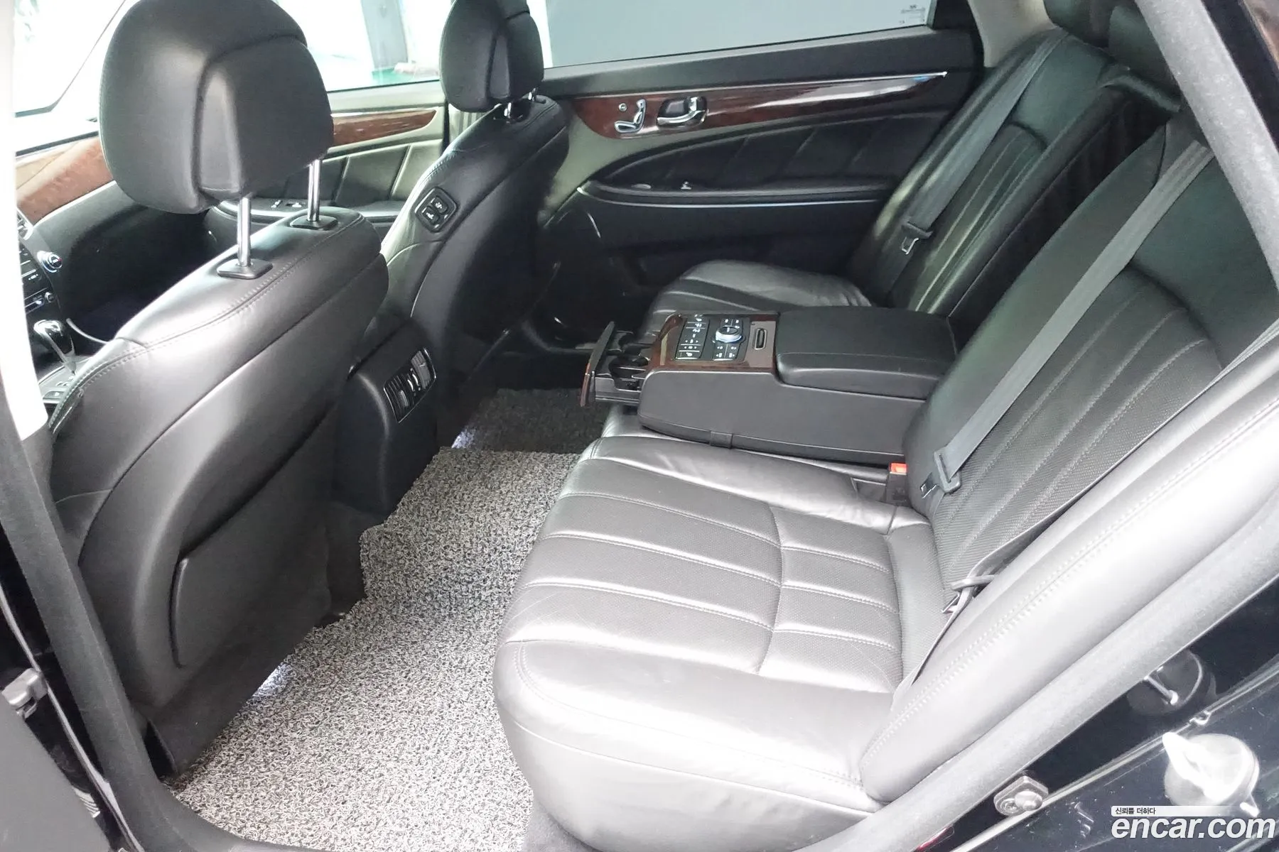 Hyundai Equus 2011 — 5