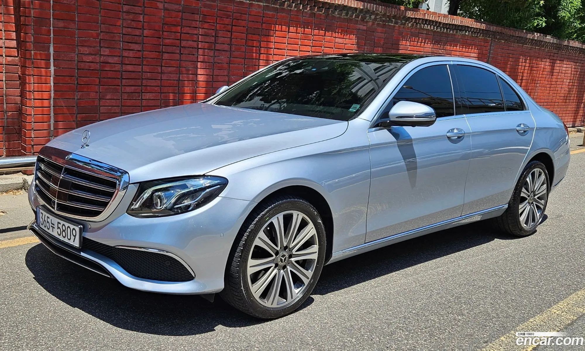Mercedes-Benz E-Class W213 2018 — 10