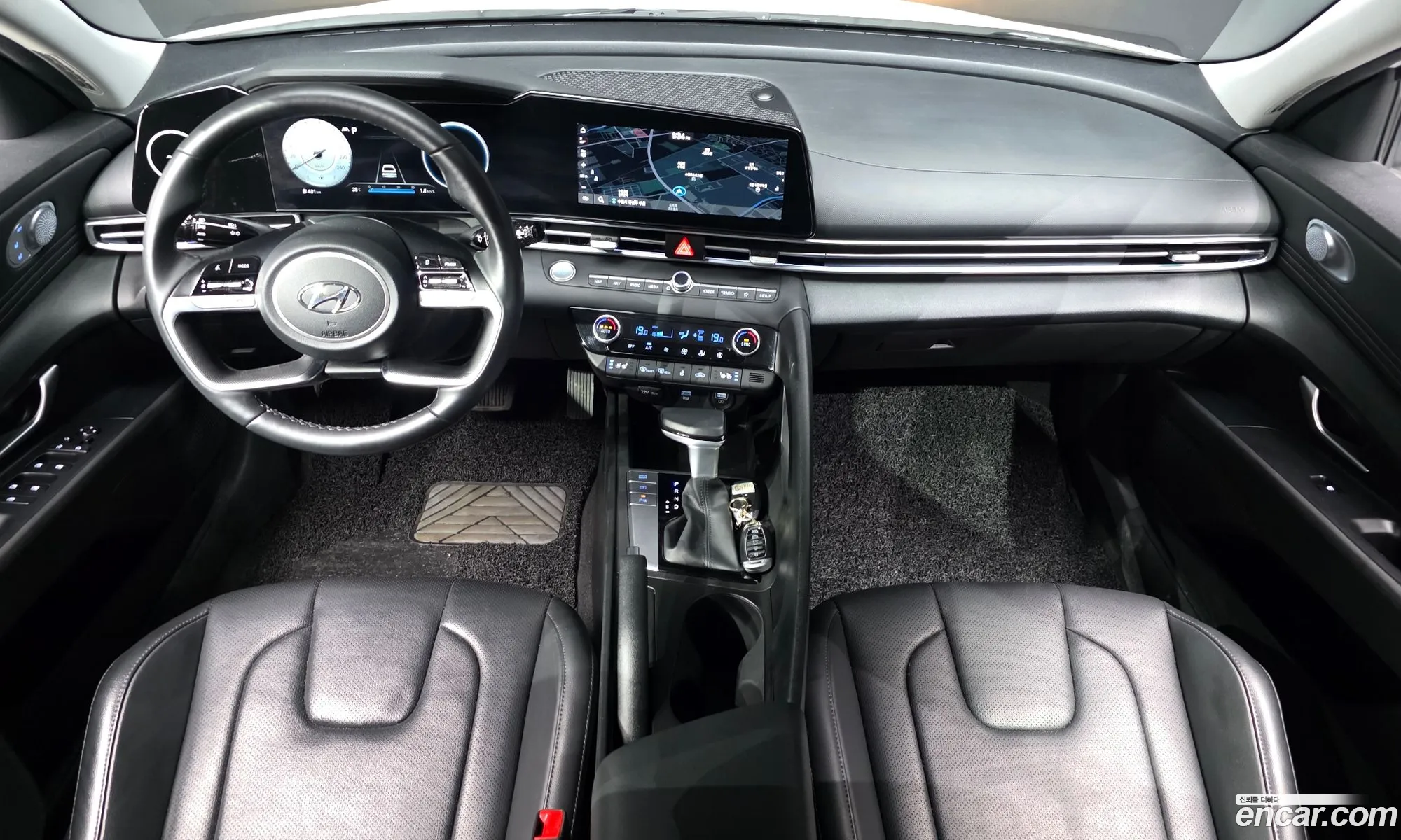 Hyundai Elantra 2021 — 16