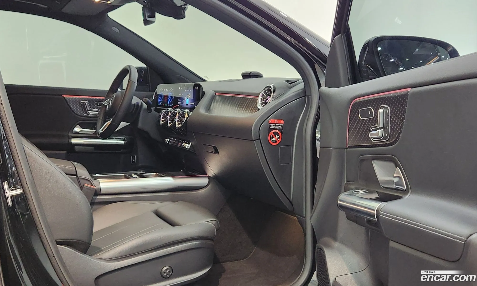 Mercedes-Benz EQA H243 2025 — 18