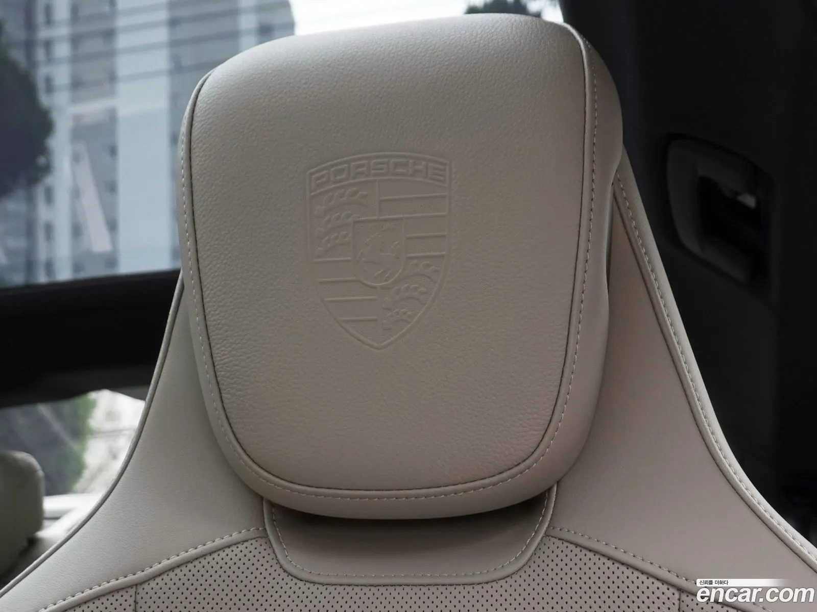 Porsche Taycan 2023 — 14
