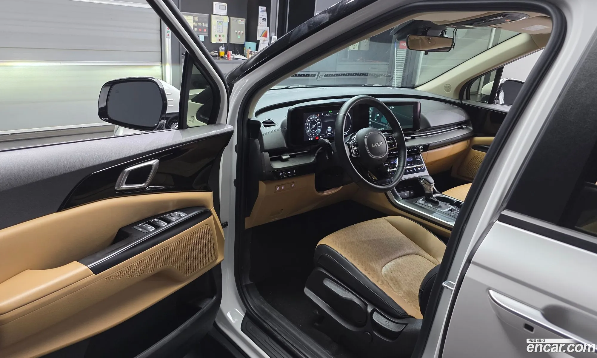 Kia Carnival 2023 — 14