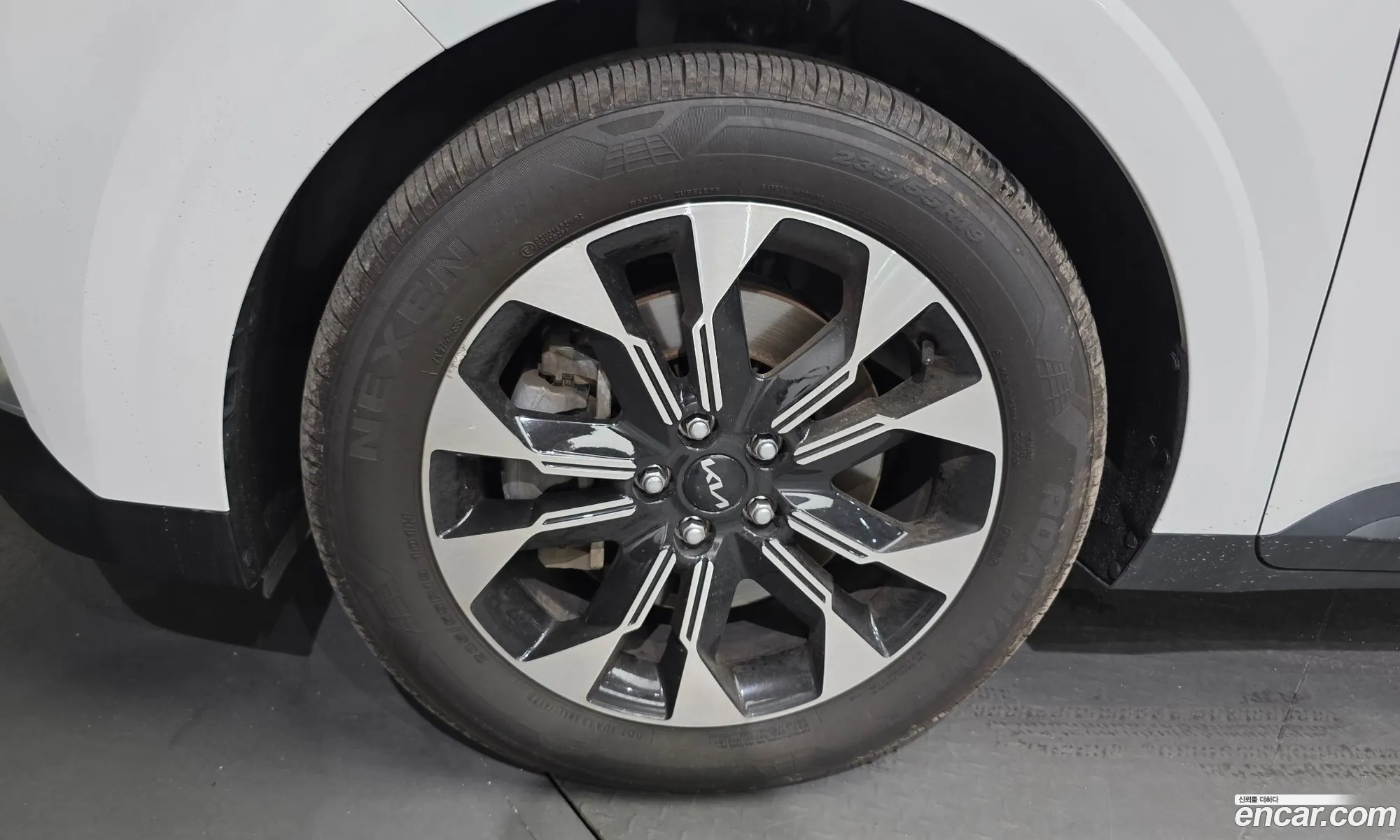 Kia Carnival 2023 — 13