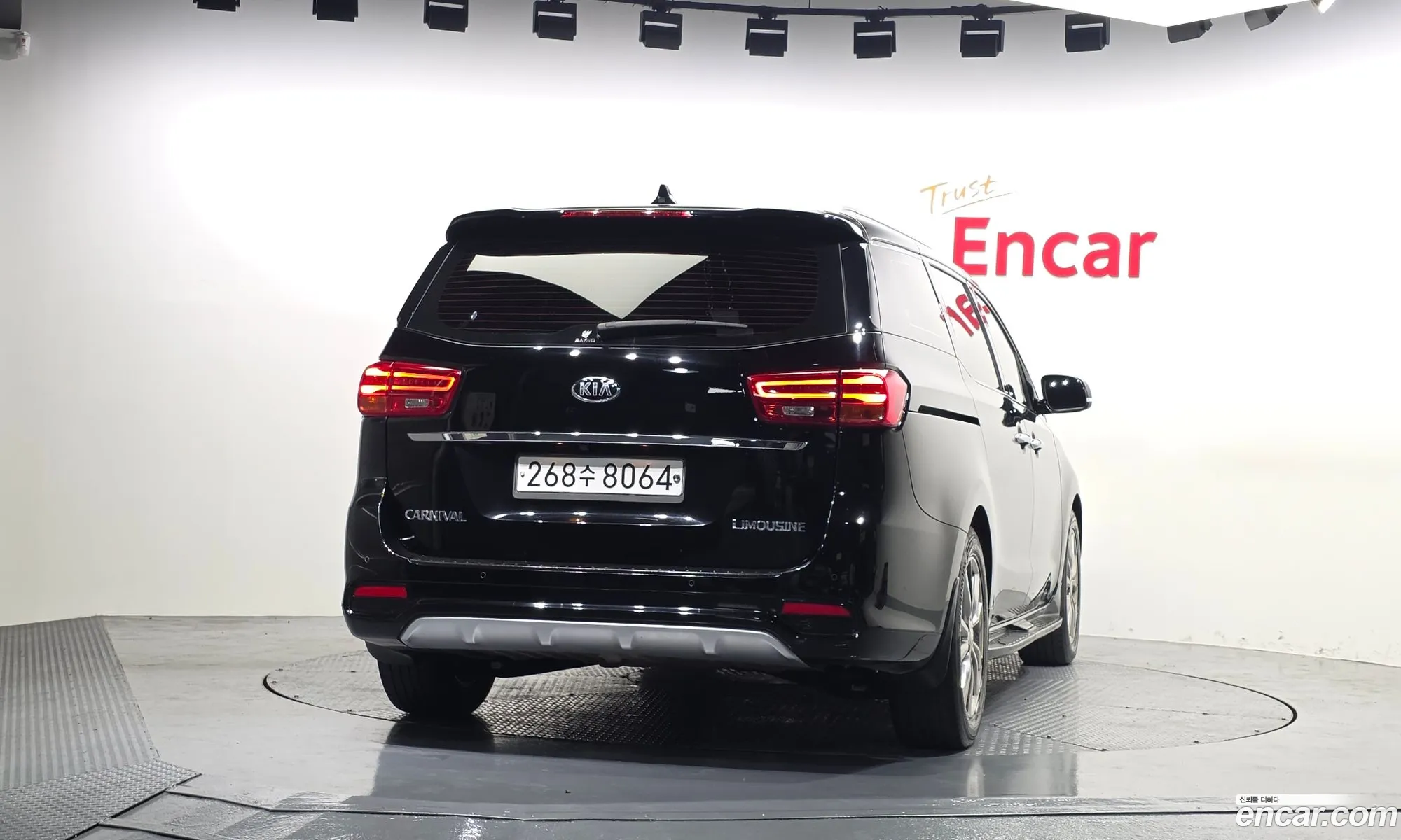 Kia Carnival 2019 — 30