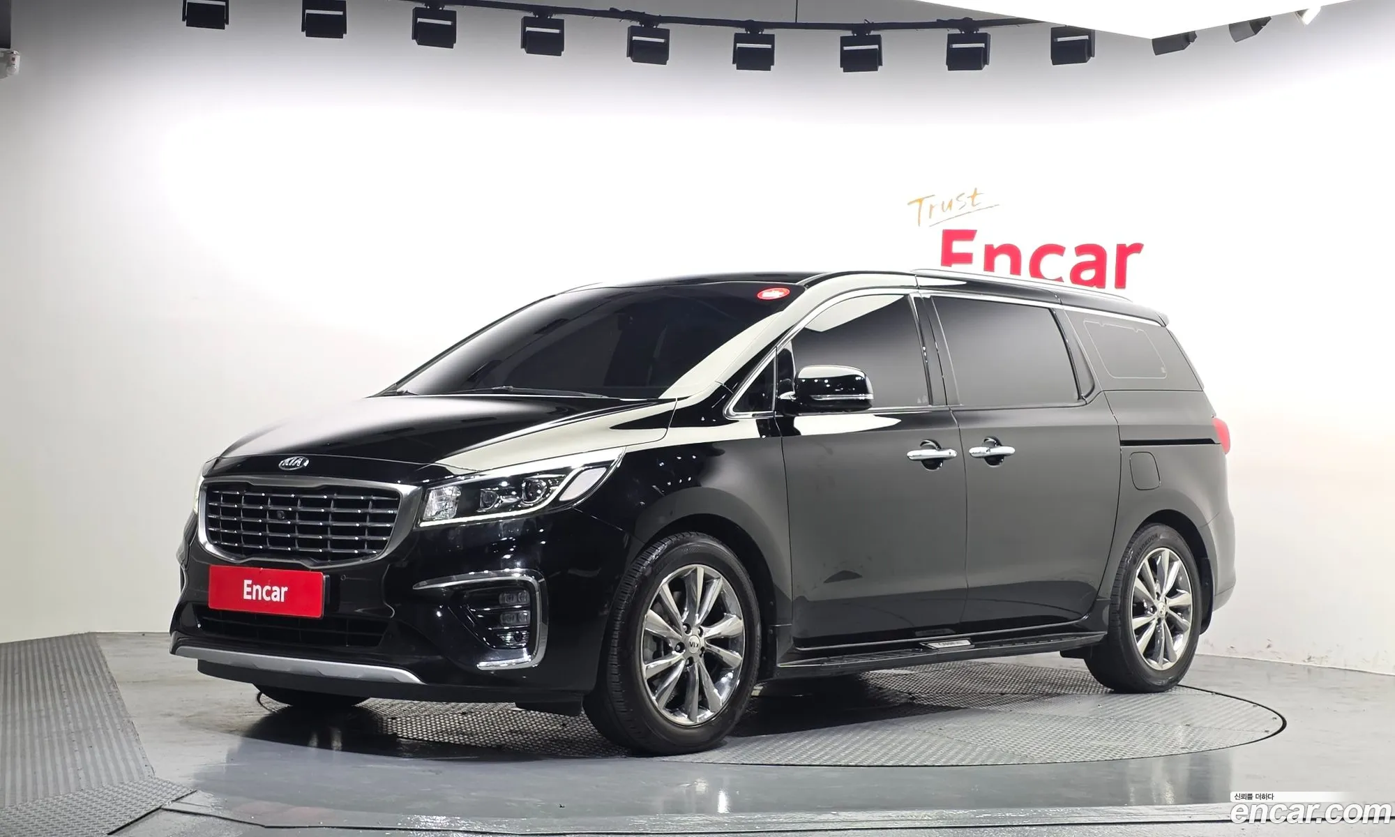 Kia Carnival 2019 — 29