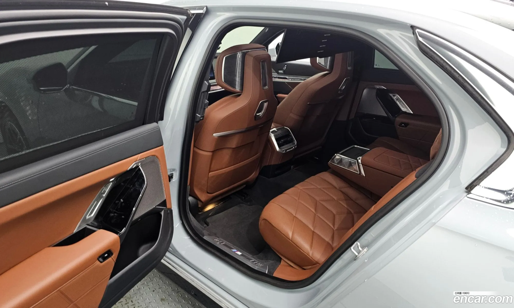 BMW 7 Series 2023 — 19