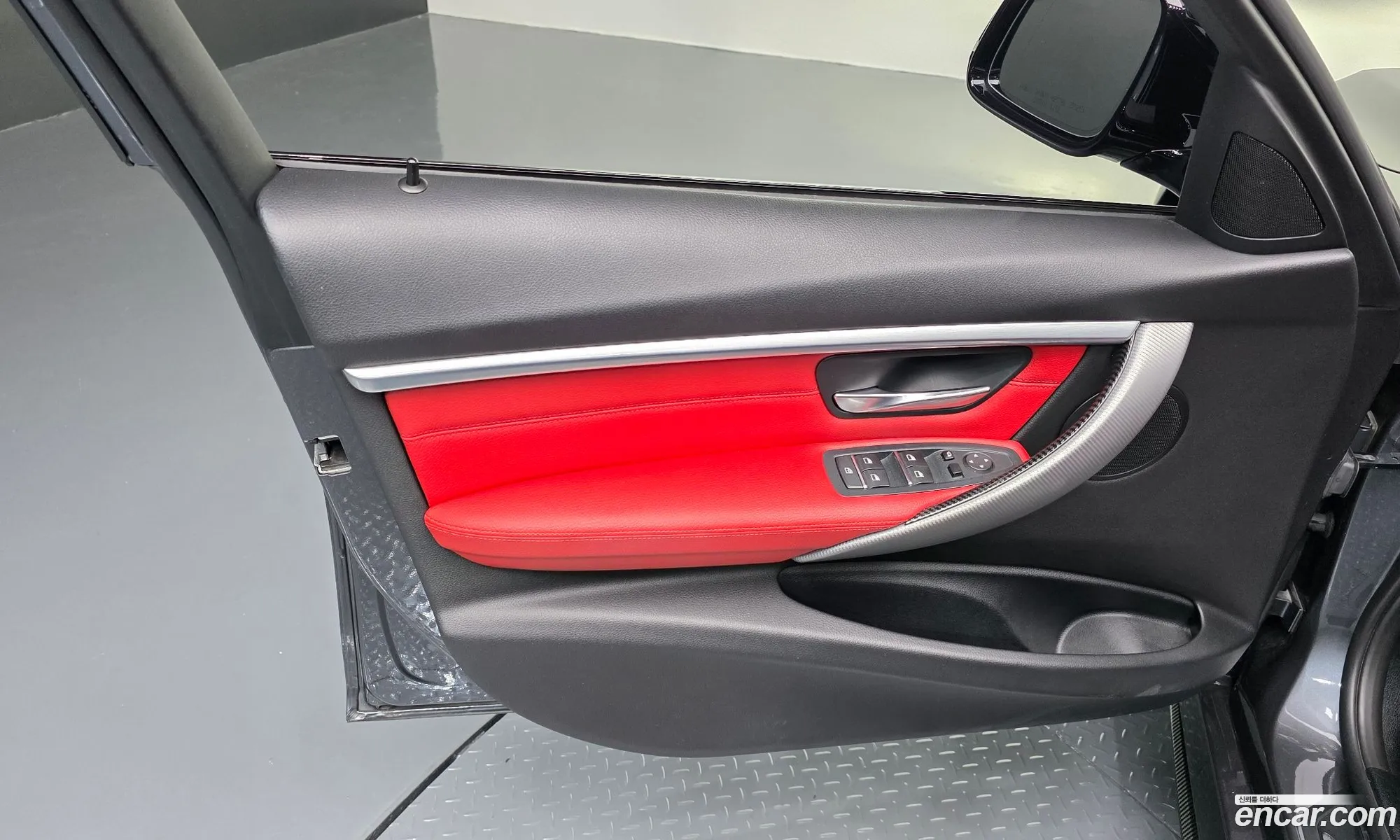 BMW 3 Series 2018 WBA8B9102JA538403 — 23