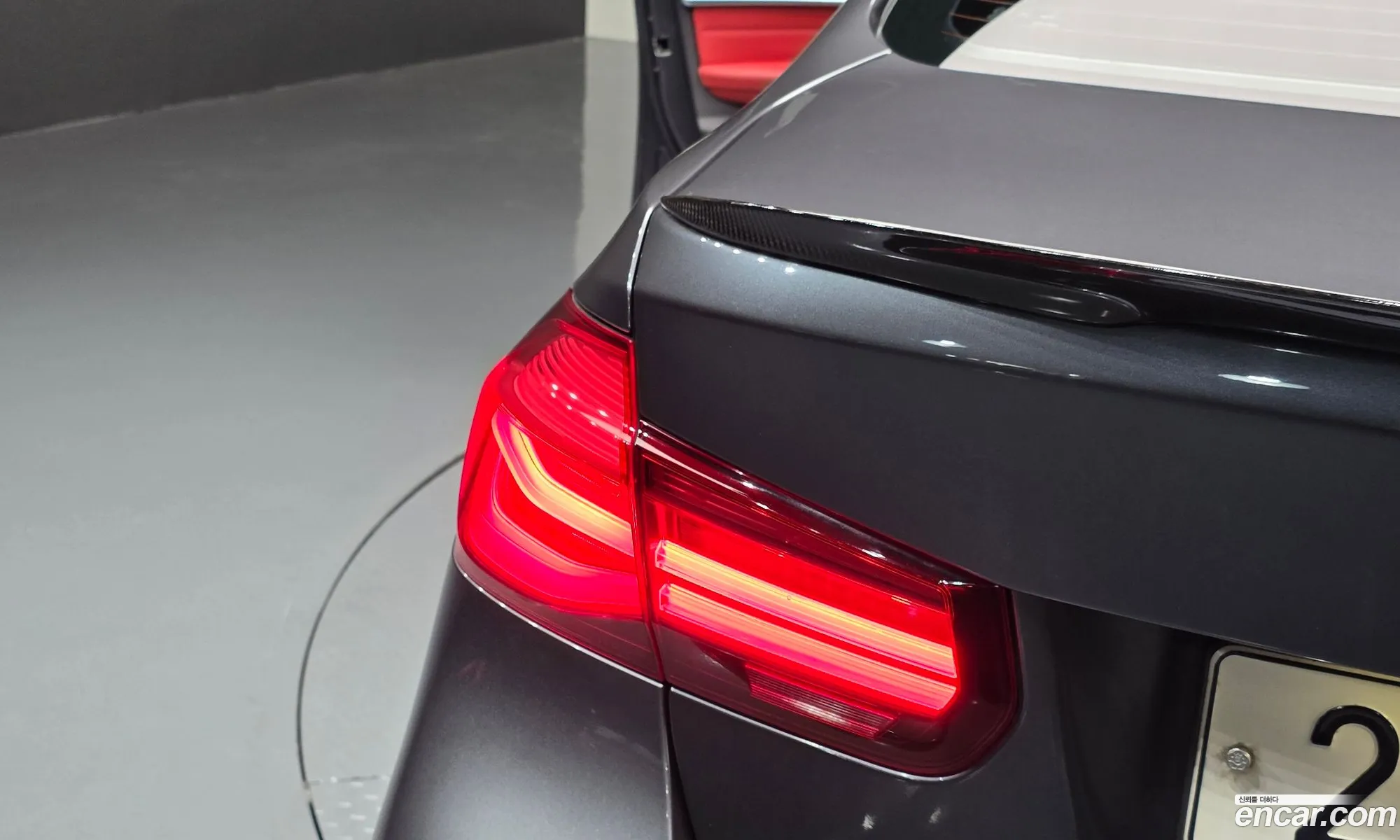 BMW 3 Series 2018 WBA8B9102JA538403 — 11