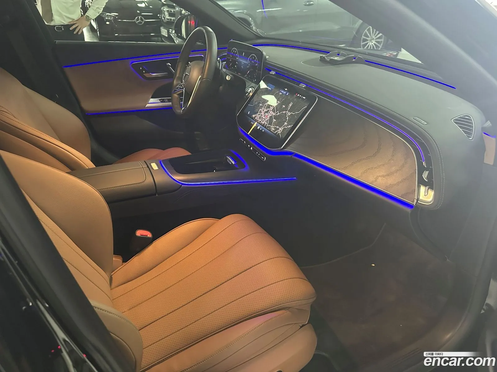 Mercedes-Benz E-Class W214 2024 — 12
