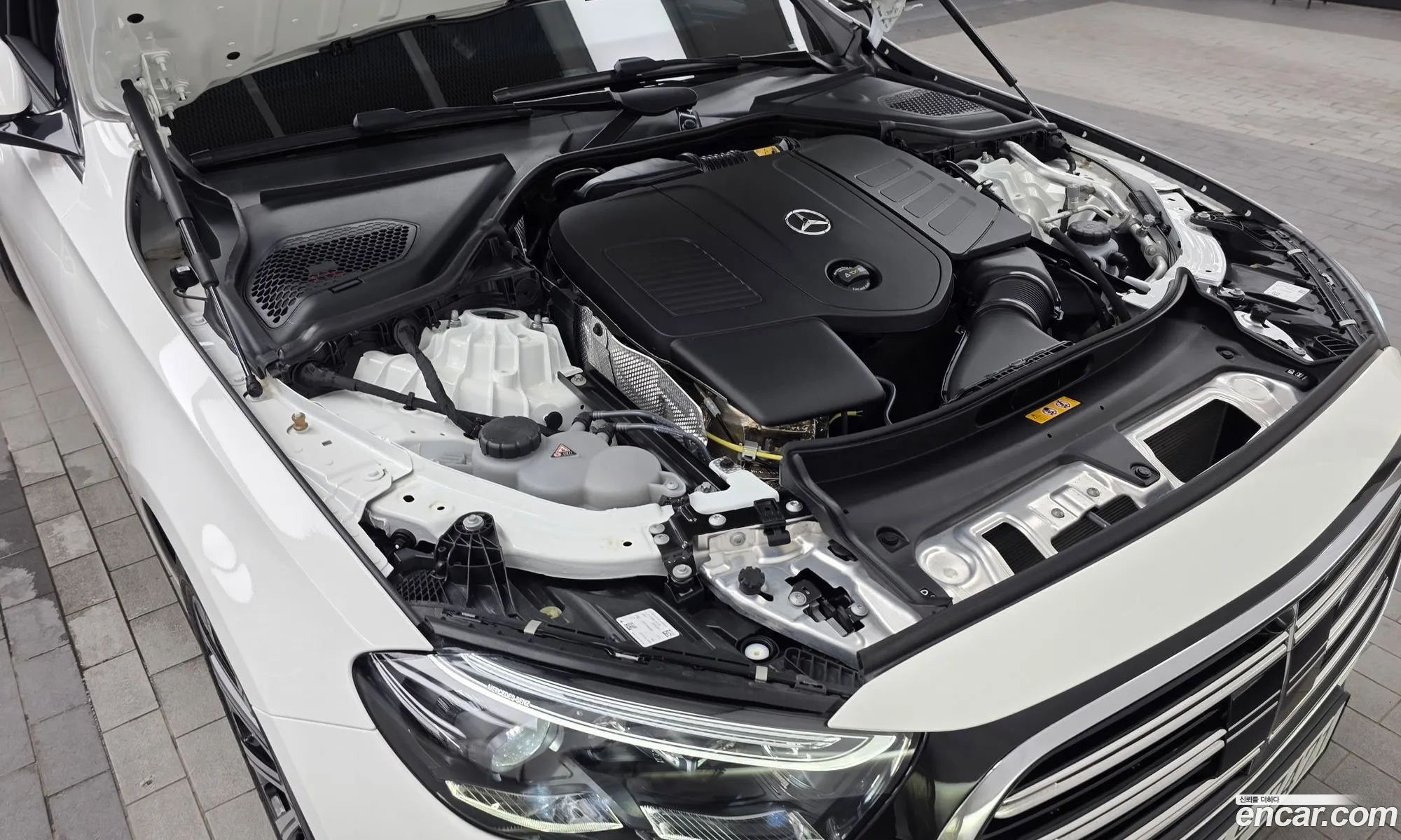 Mercedes-Benz E-Class W214 2025 — 10