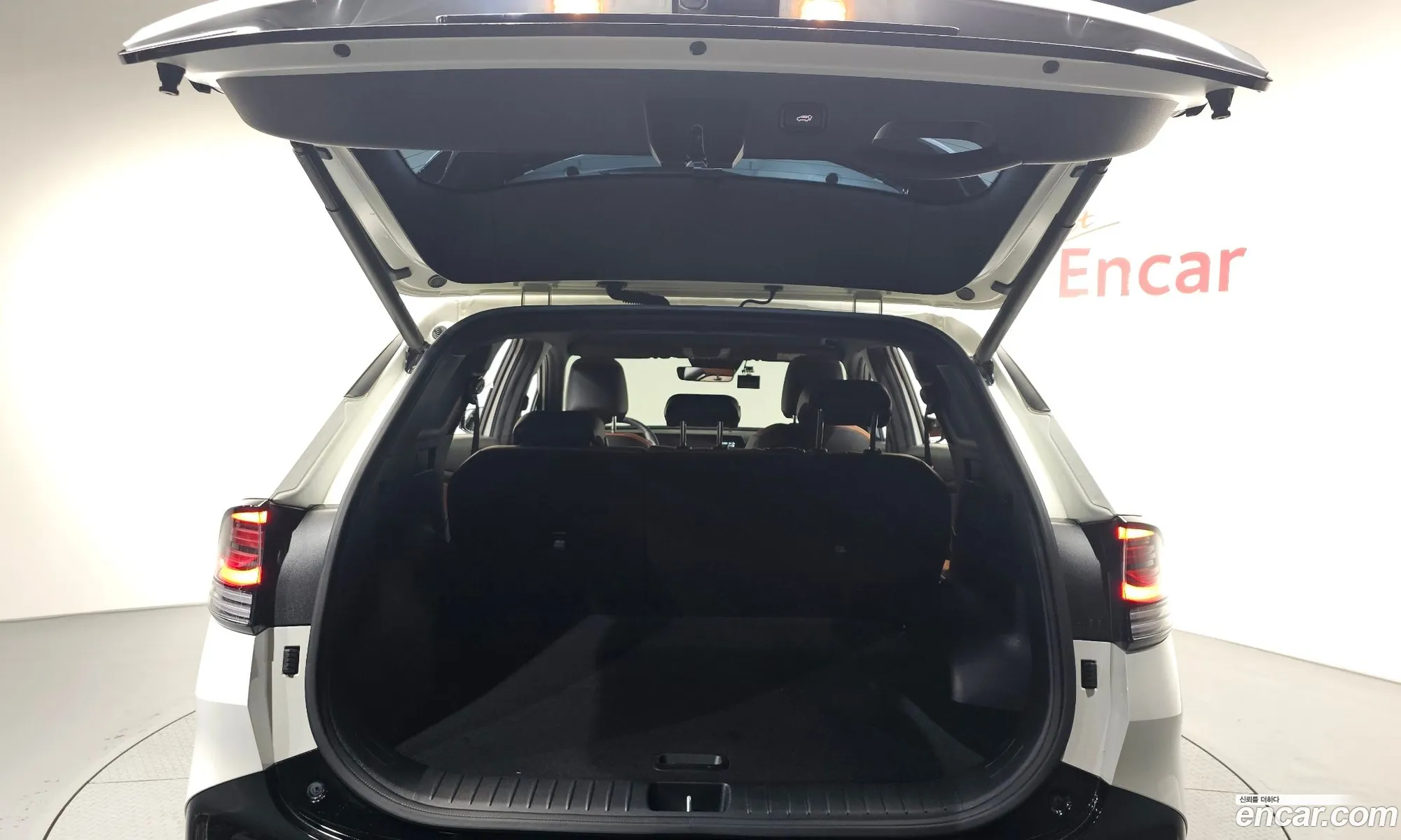 Kia Sportage Hybrid 2022 — 28