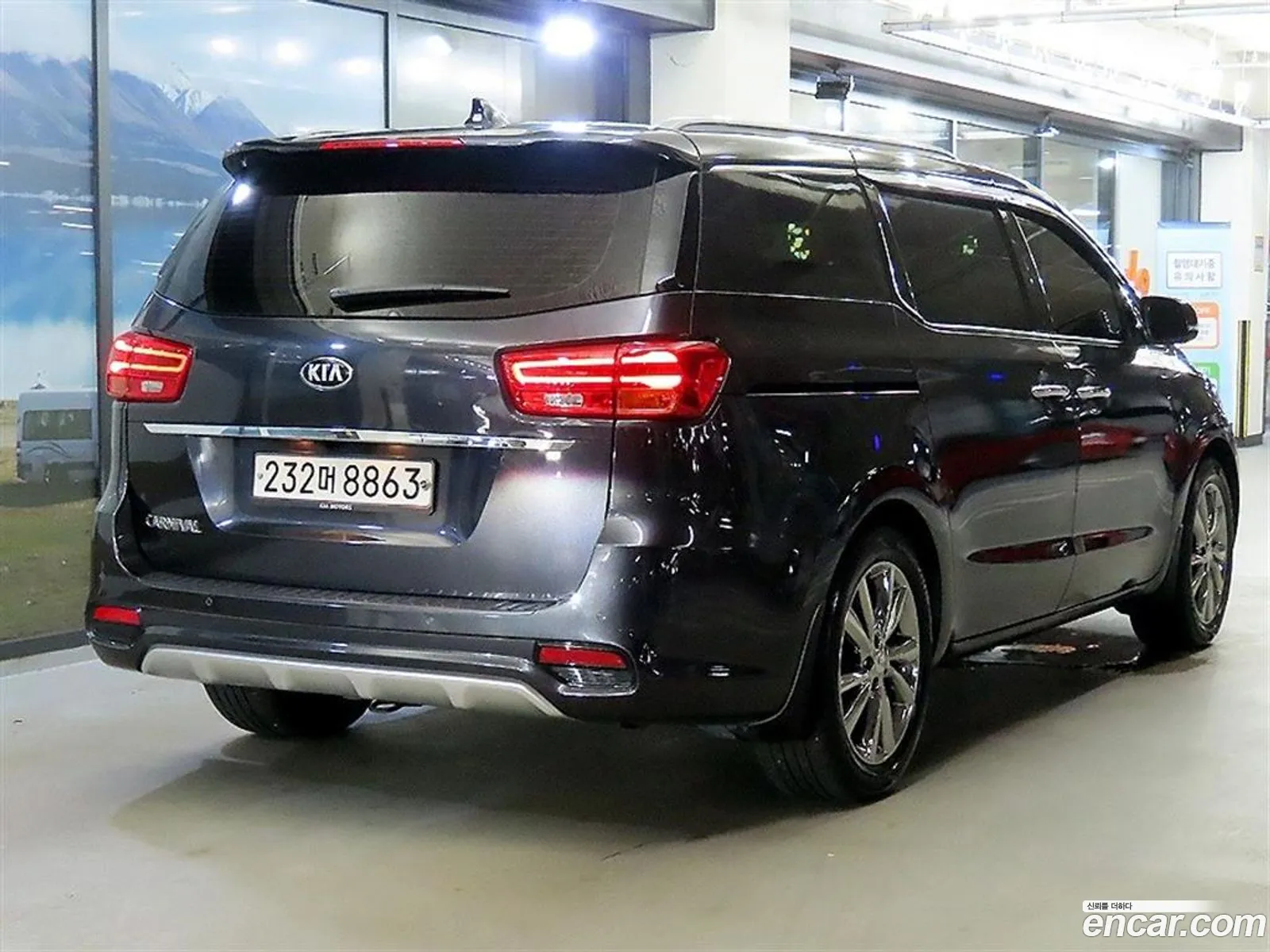 Kia Carnival 2019 — 9