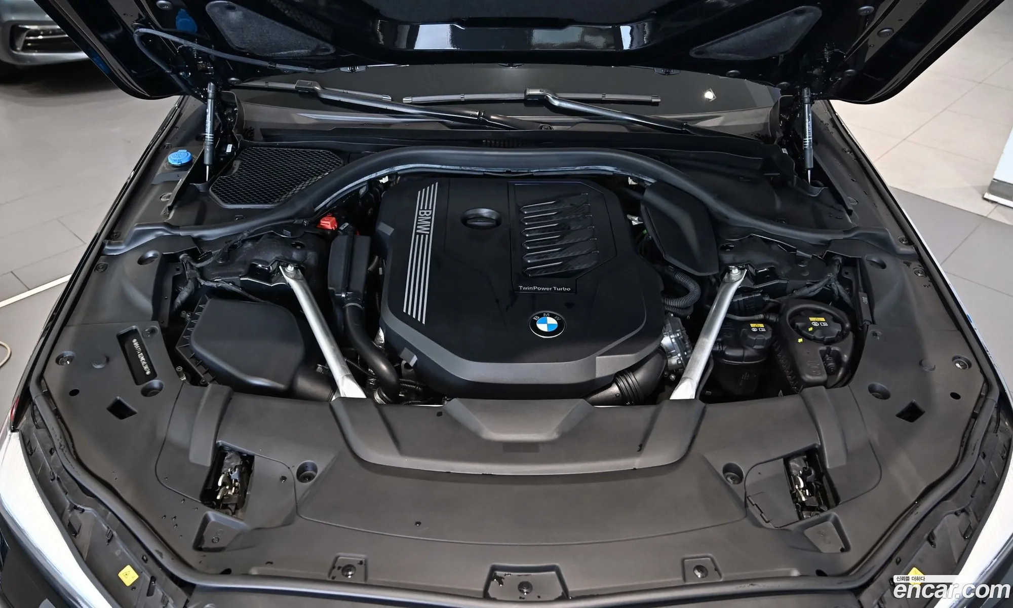 BMW 7 Series 2021 — 17