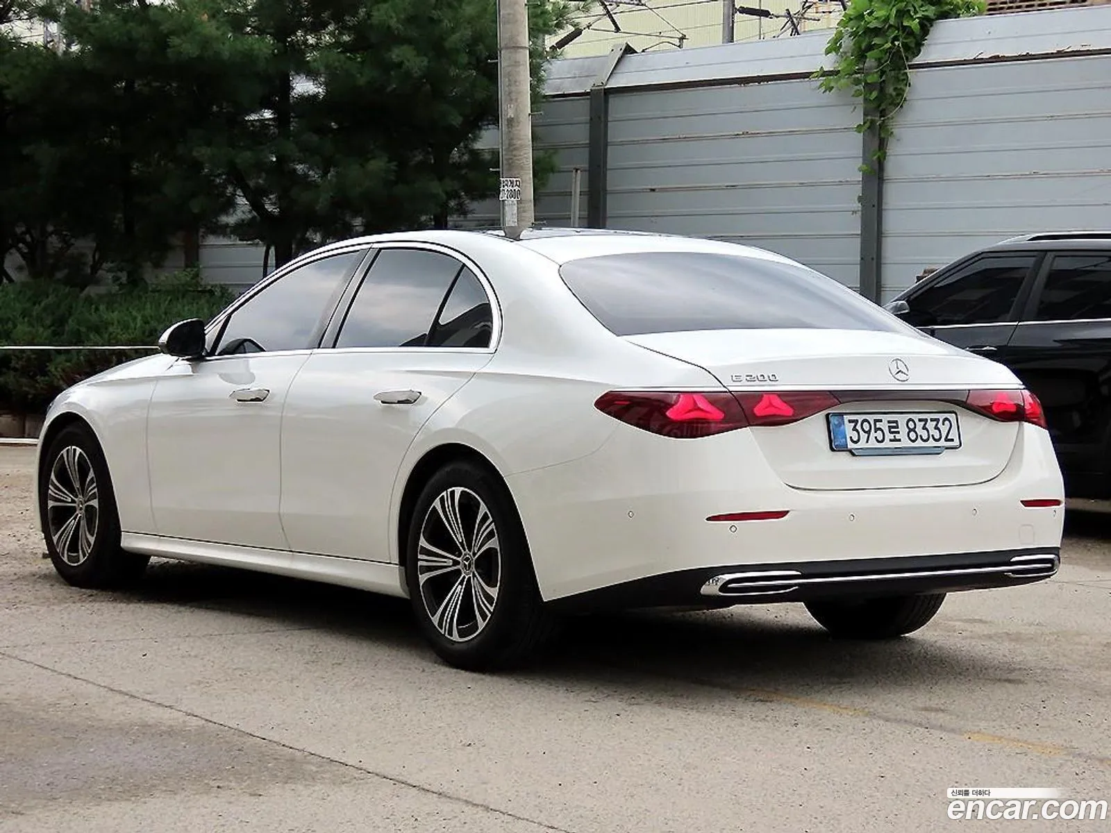 Mercedes-Benz E-Class W214 2025 — 14