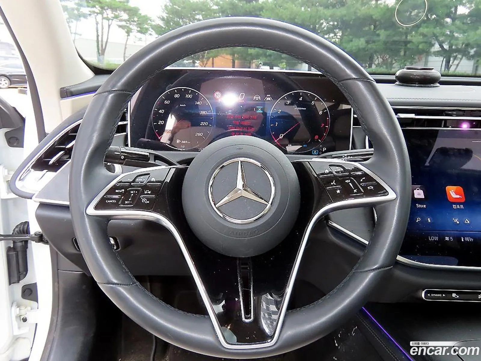 Mercedes-Benz E-Class W214 2025 — 6
