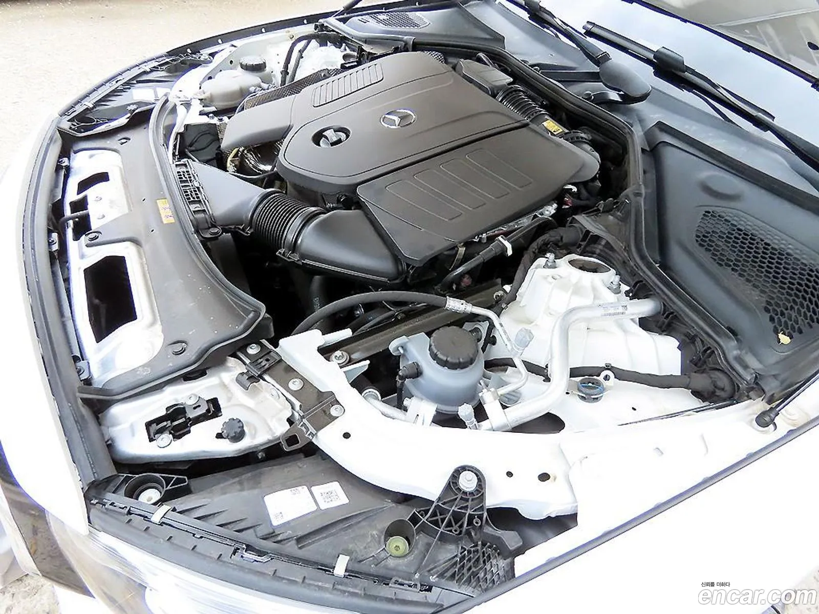 Mercedes-Benz E-Class W214 2025 — 3