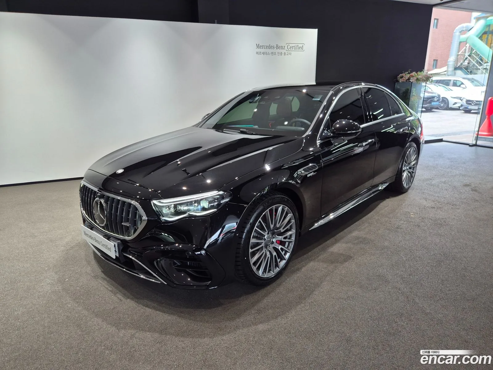 Mercedes-Benz E-Class W214 2025 — 14