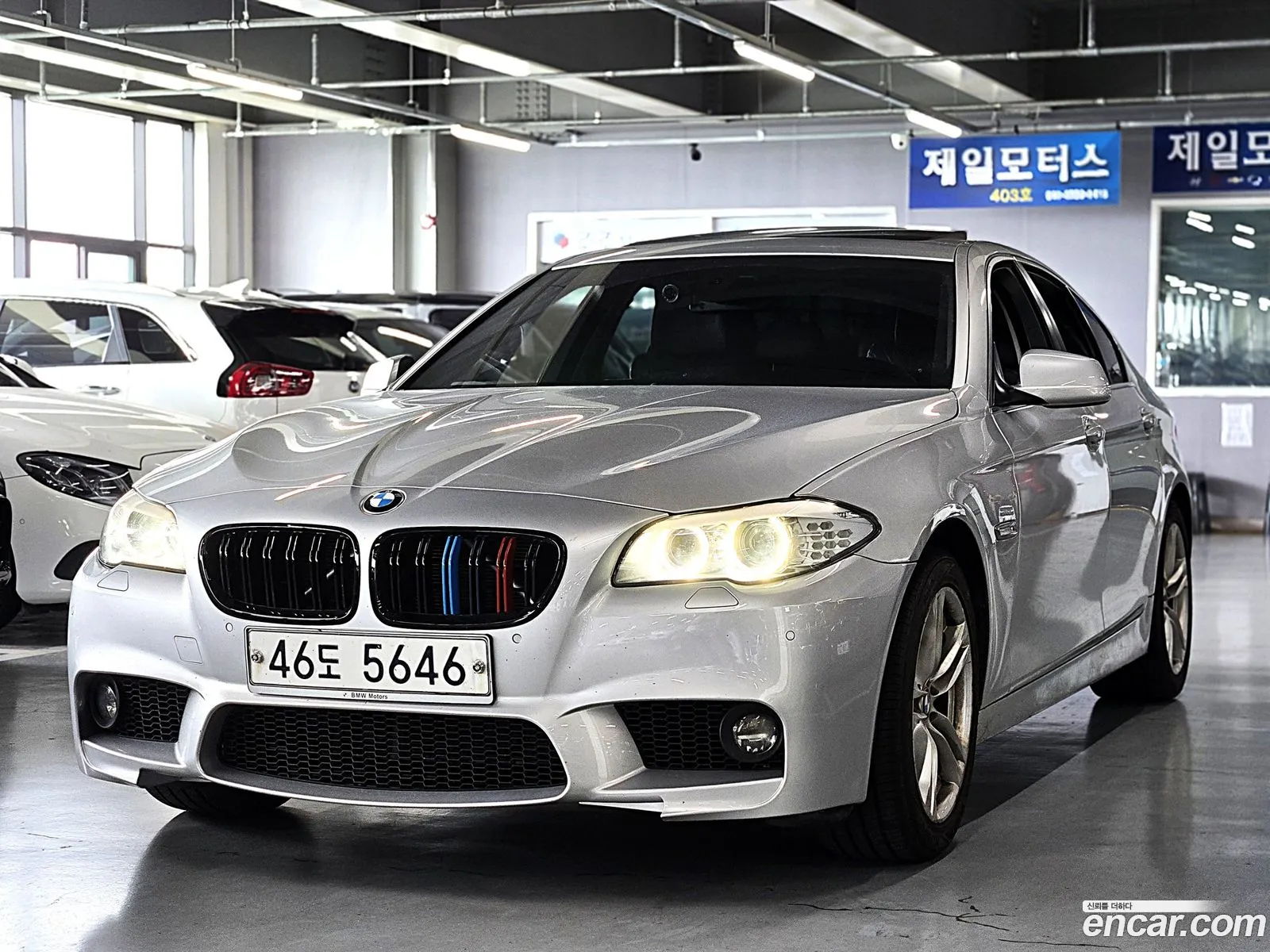 BMW 5 Series 2012 — 18