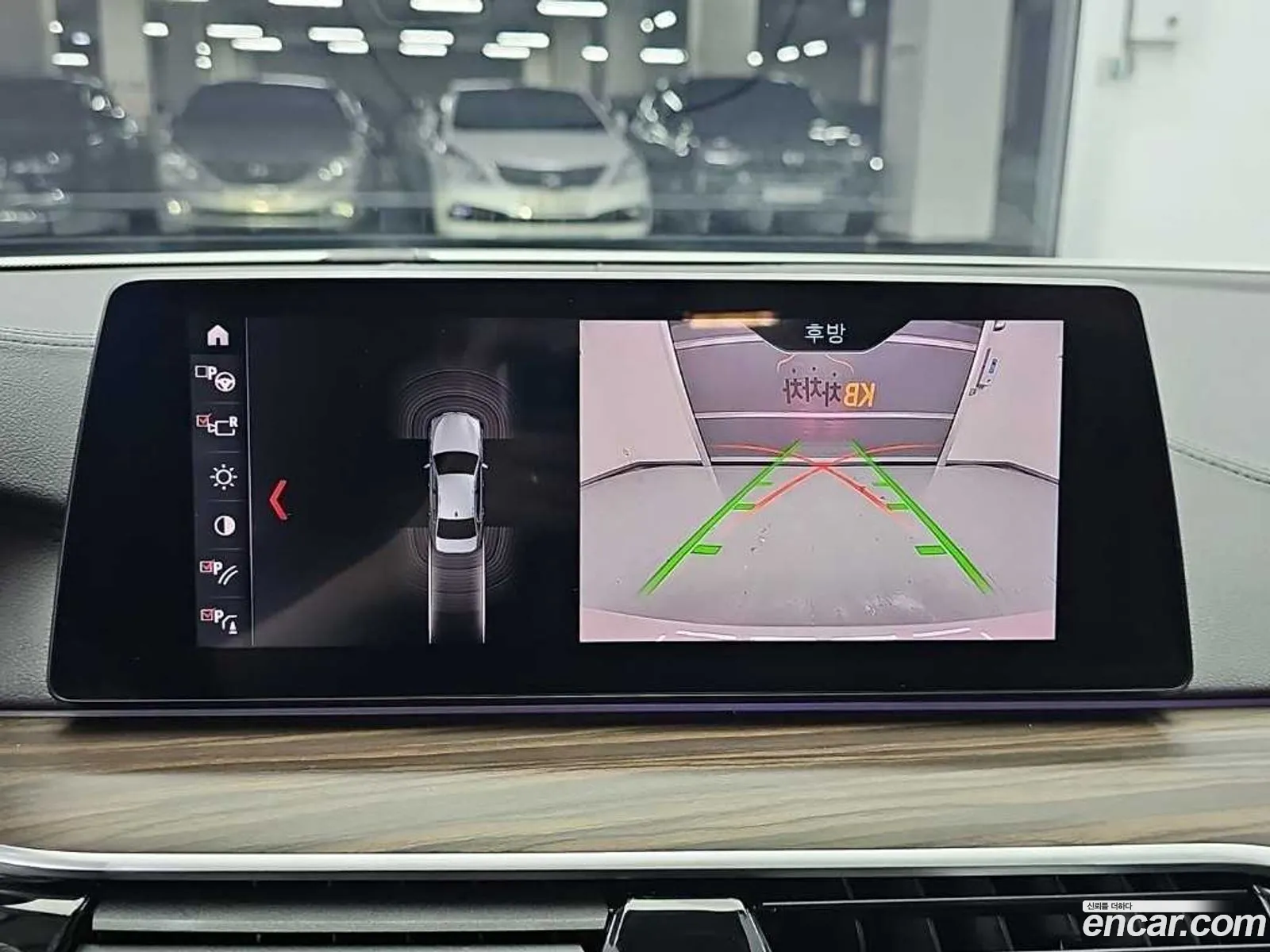 BMW 5 Series 2019 — 17