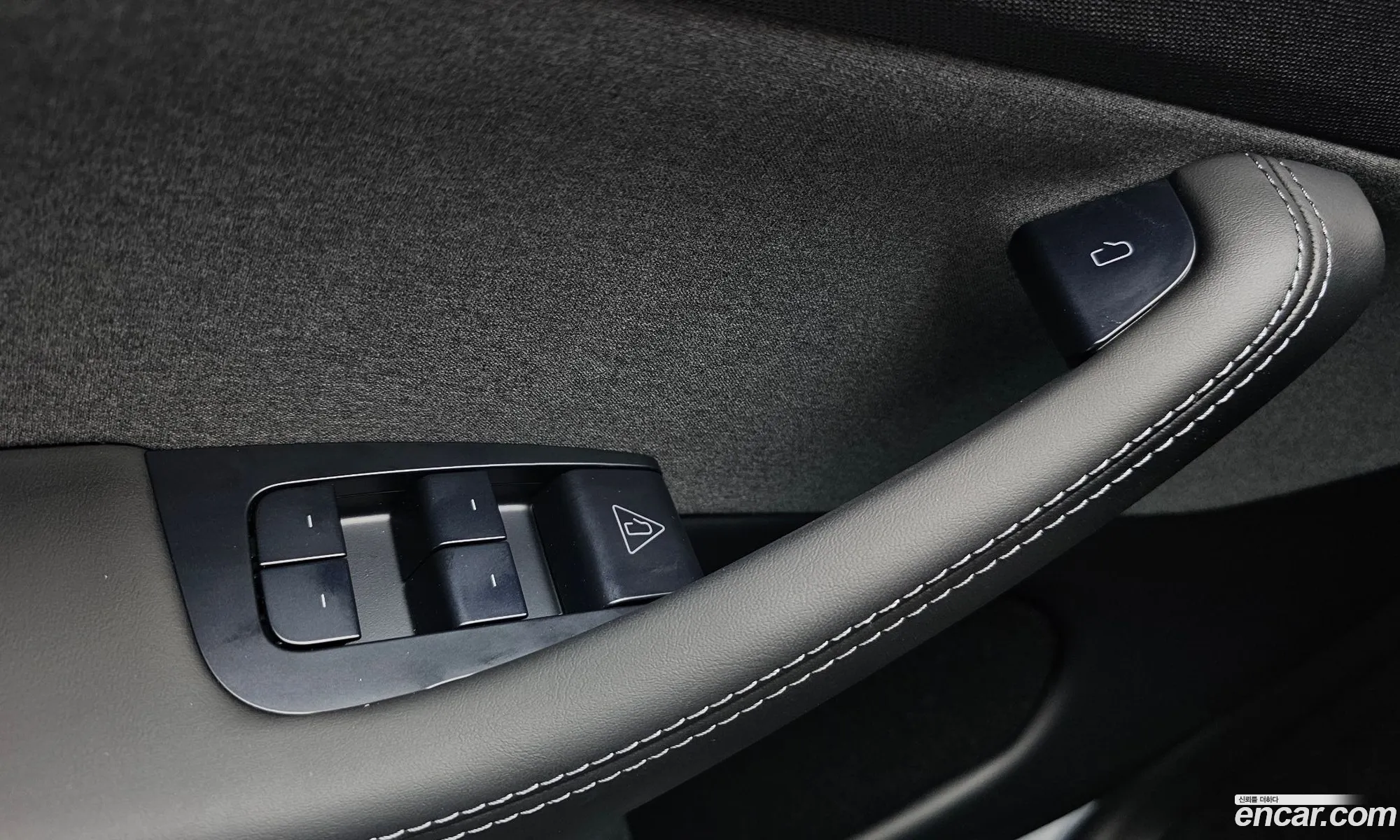 Tesla Model Y 2026 — 21