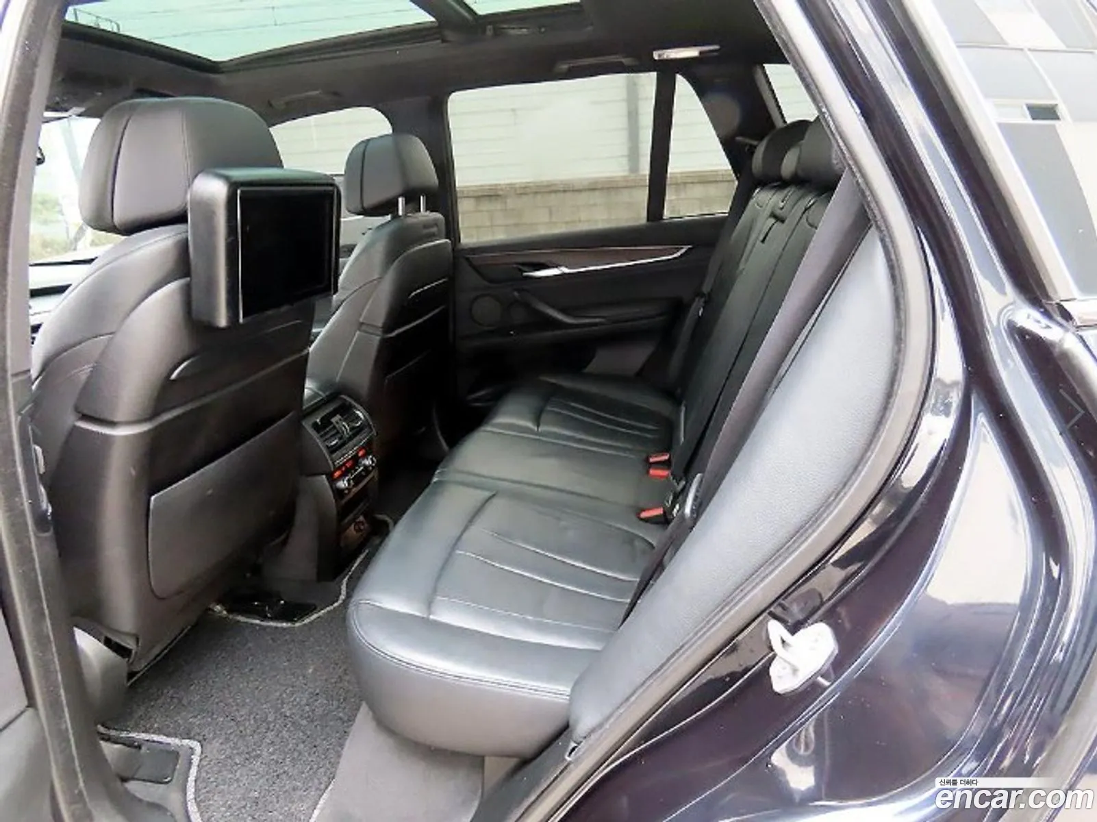BMW X5 2014 — 7