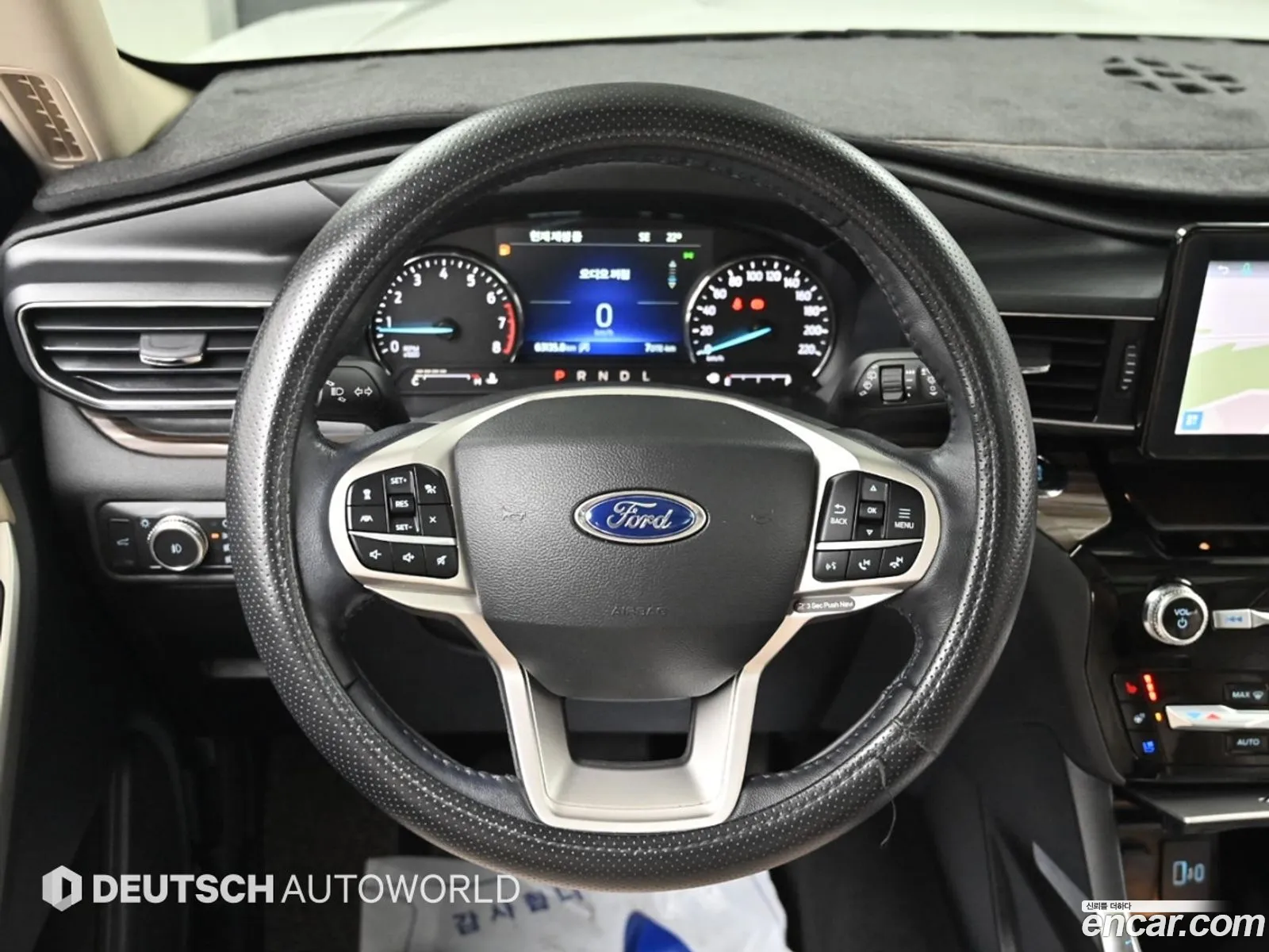 Ford Explorer 6th Gen 2022 — 7
