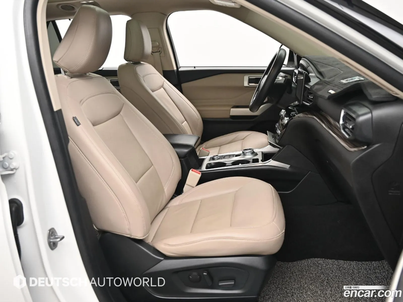 Ford Explorer 6th Gen 2022 — 18