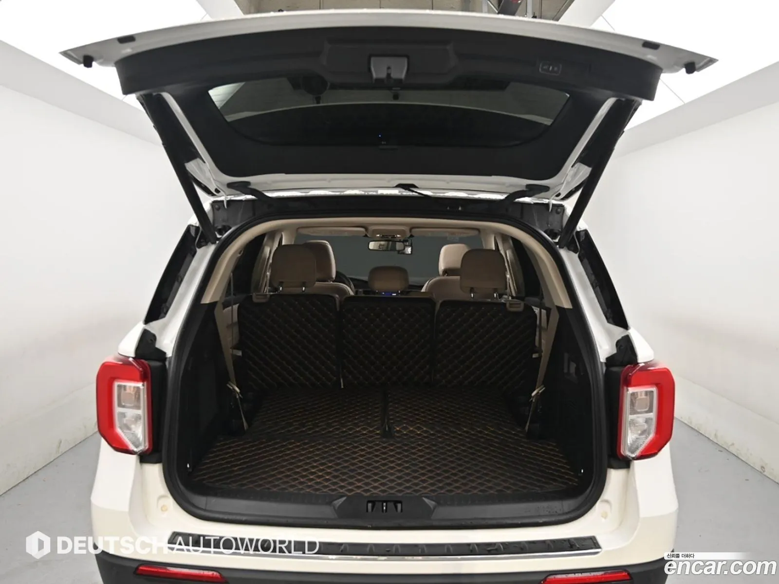 Ford Explorer 6th Gen 2022 — 14