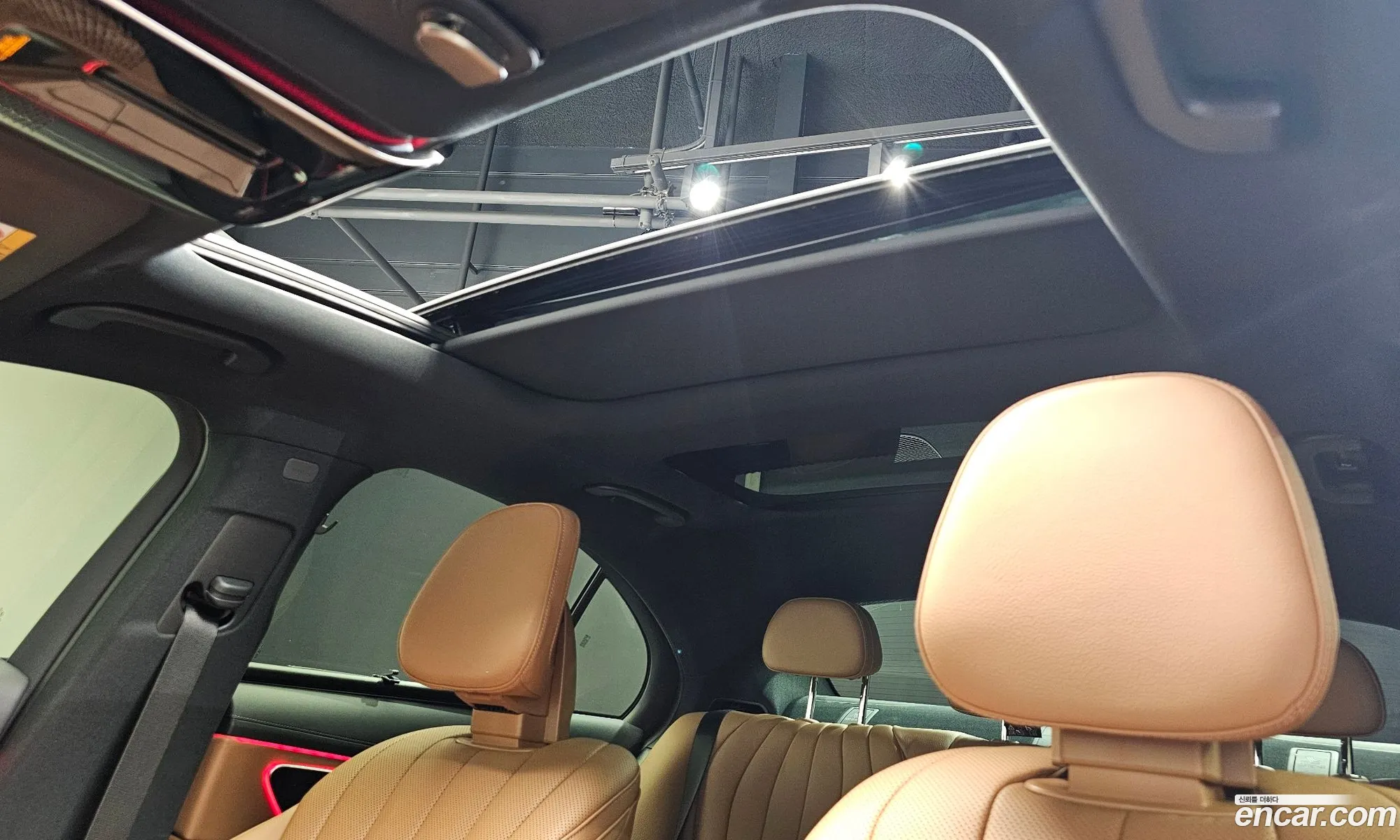 Mercedes-Benz E-Class W214 2024 — 30
