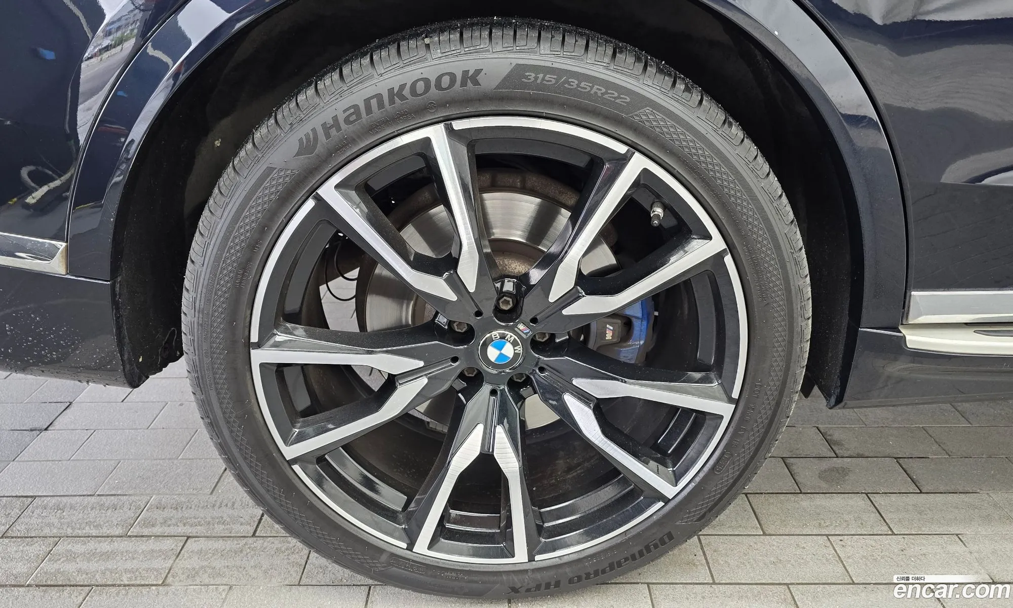BMW X7 2020 — 25