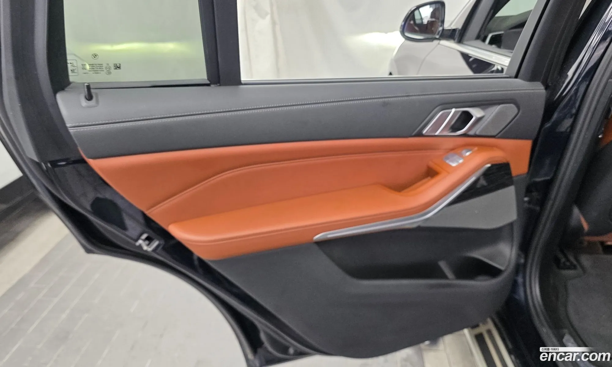 BMW X7 2020 — 32