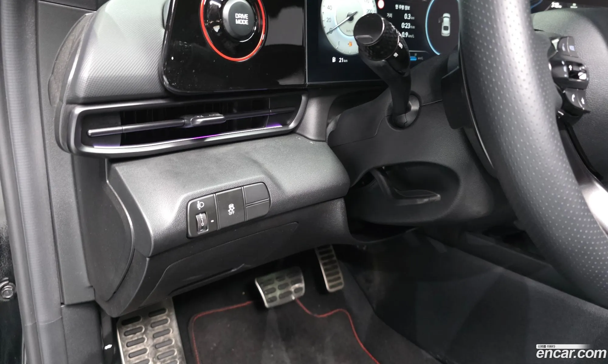 Hyundai Elantra 2024 — 19