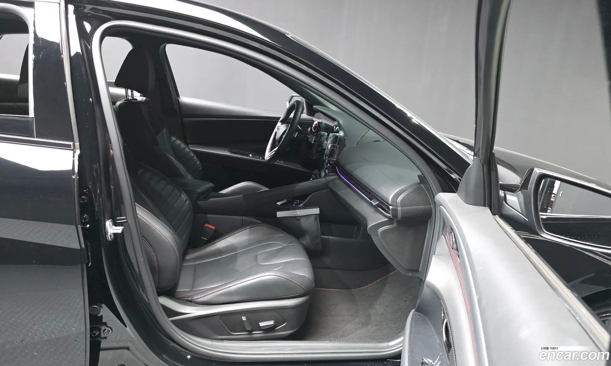 Hyundai Elantra 2024 — 27