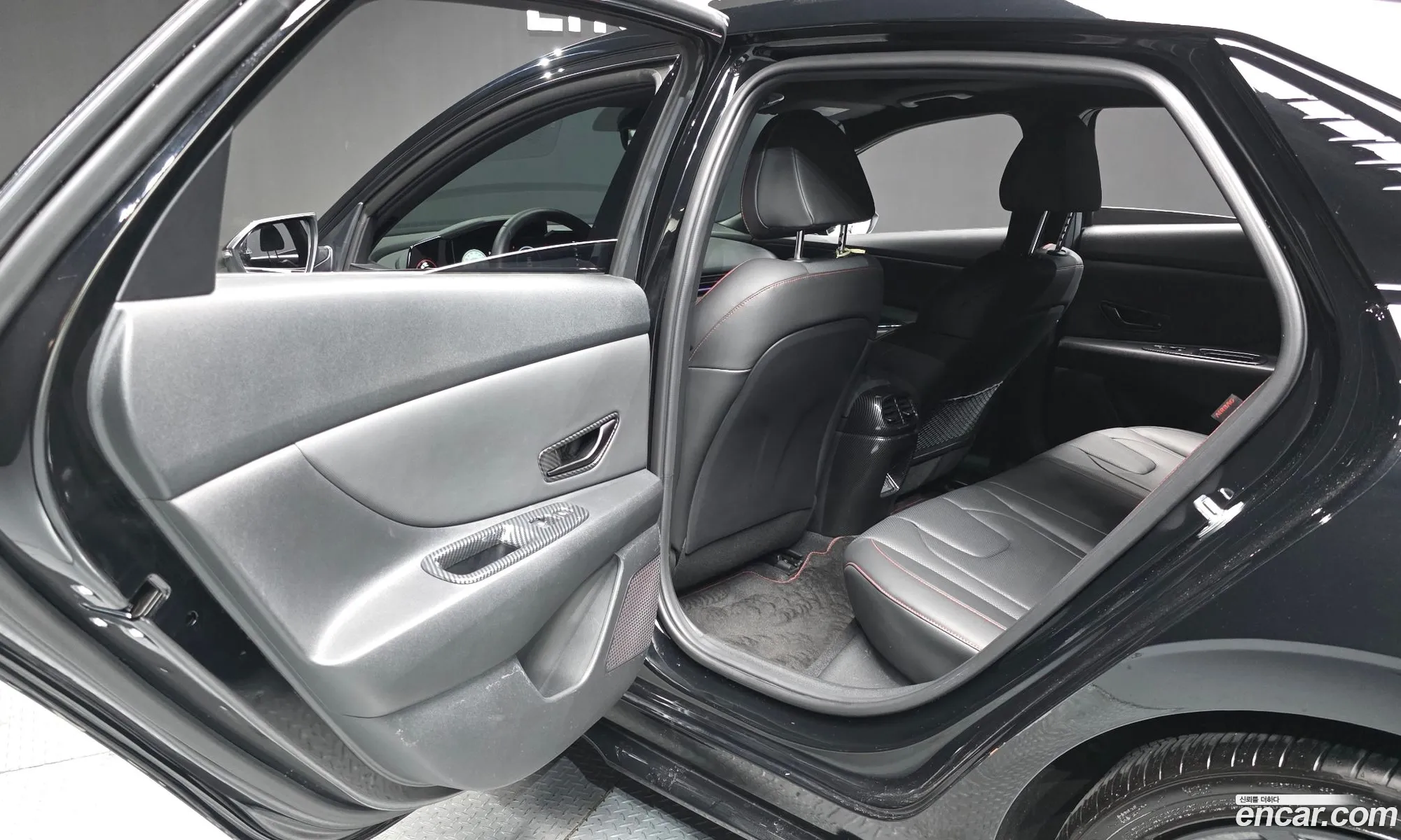 Hyundai Elantra 2024 — 15