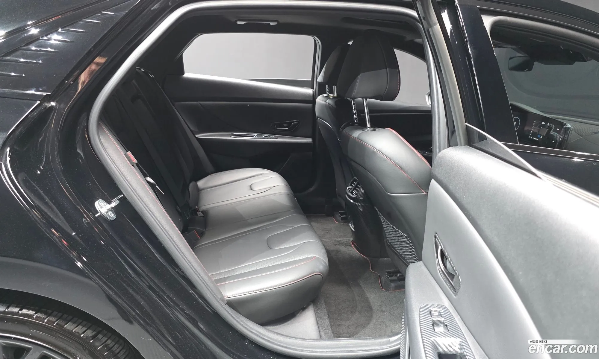 Hyundai Elantra 2024 — 28