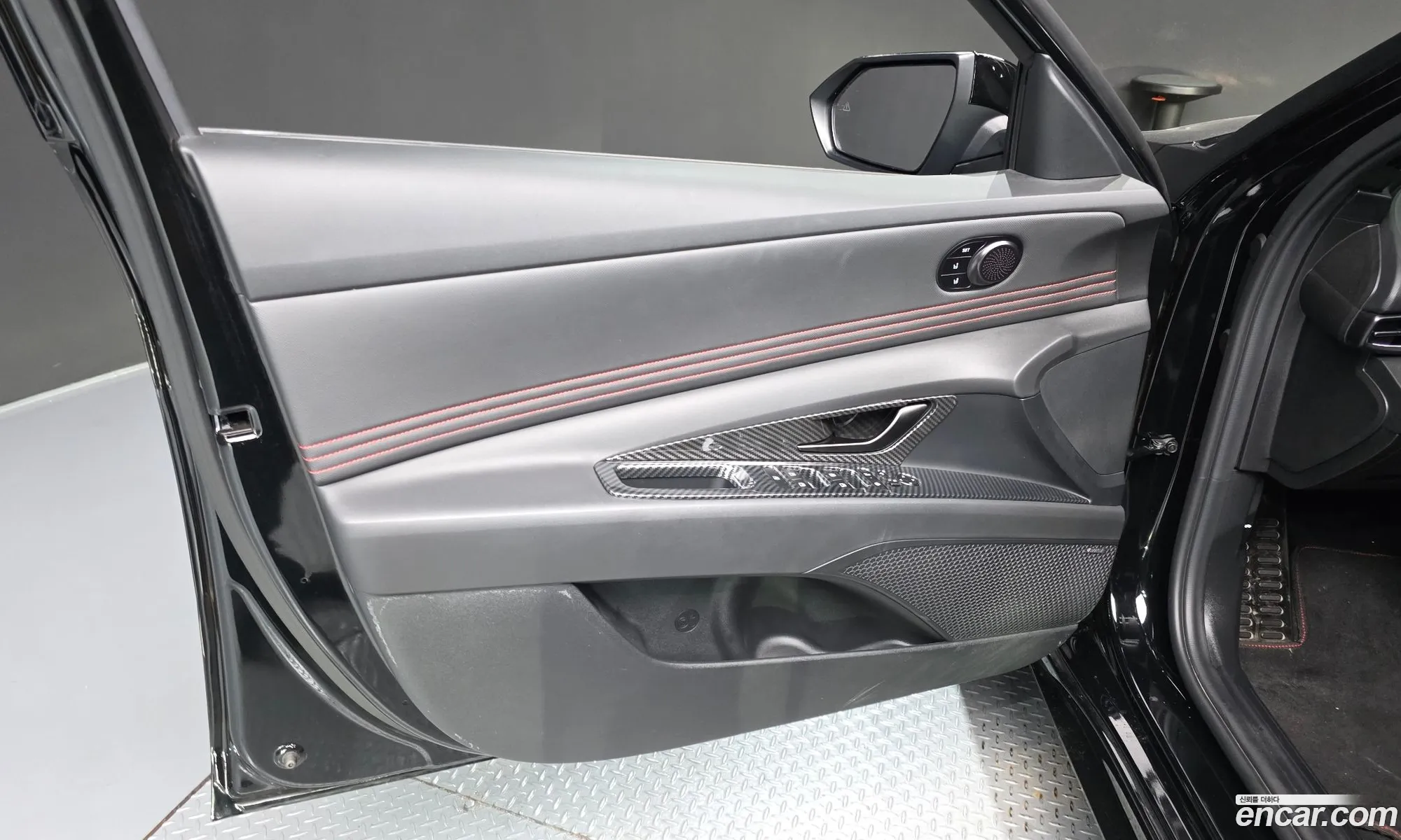 Hyundai Elantra 2024 — 12