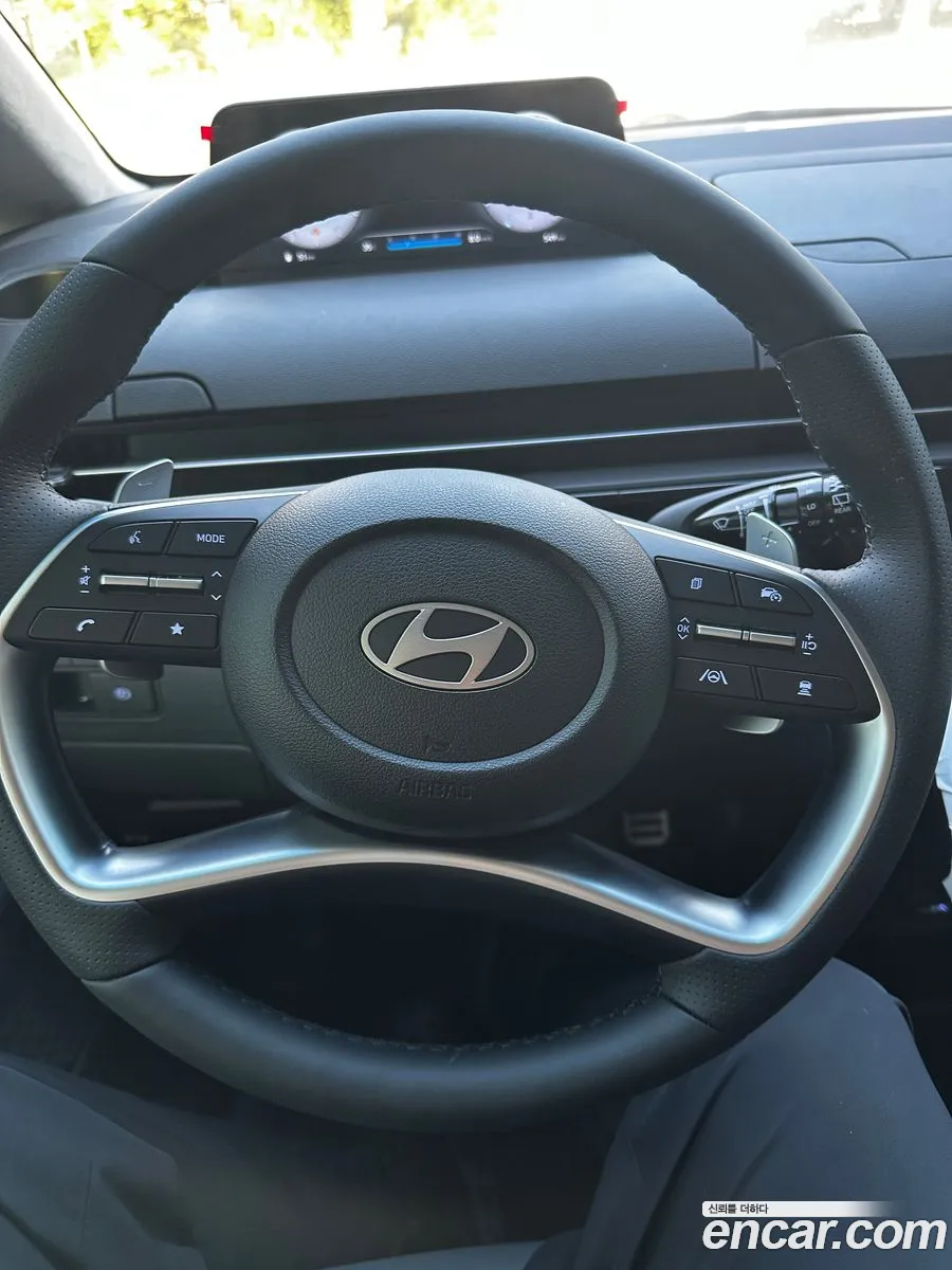 Hyundai Staria 2025 — 10