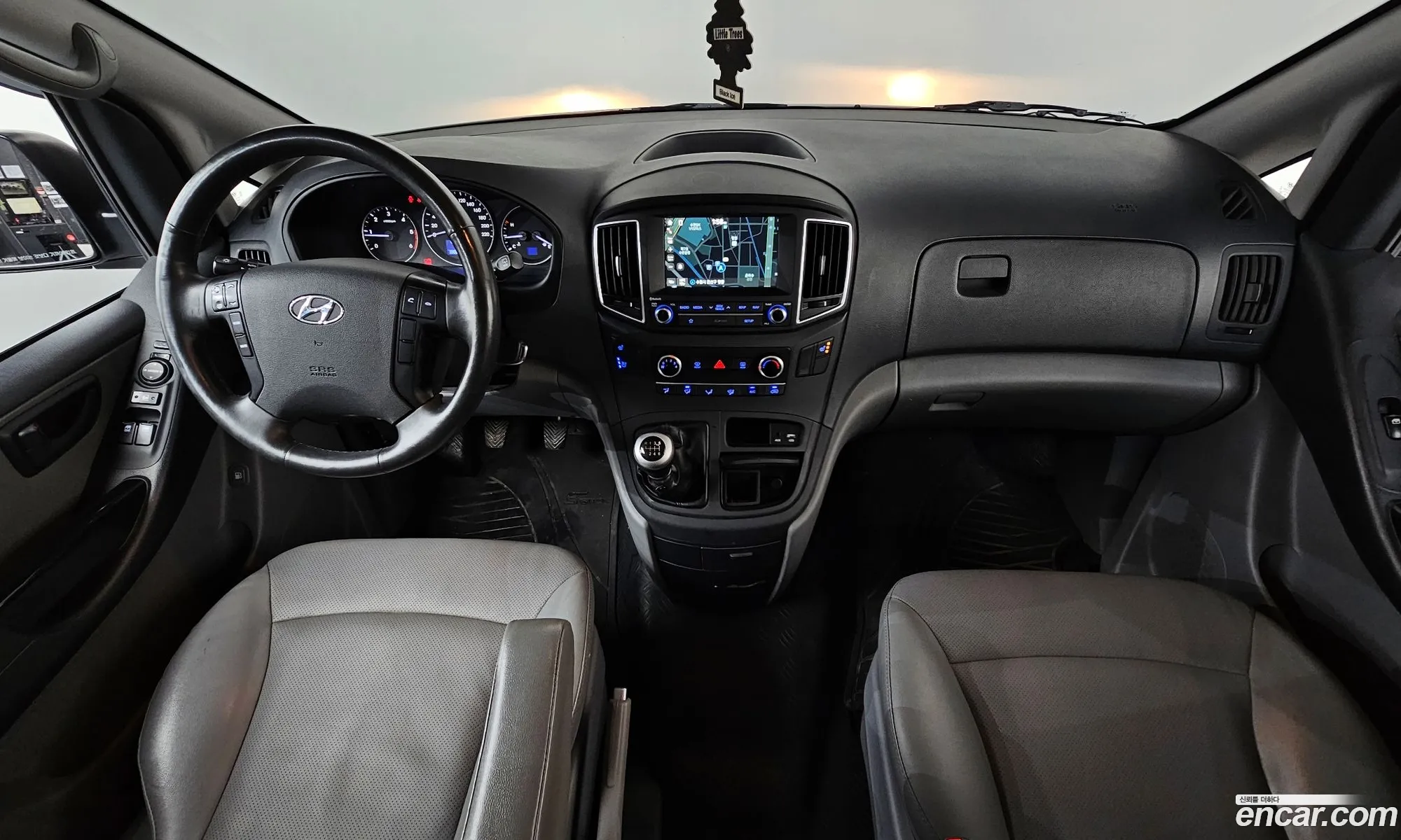 Hyundai Grand Starex 2018 — 10
