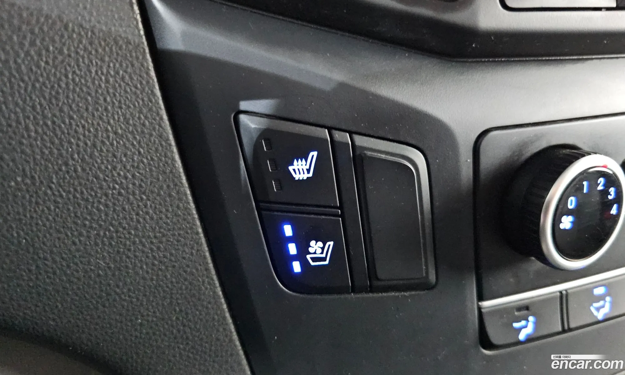 Hyundai Grand Starex 2018 — 26