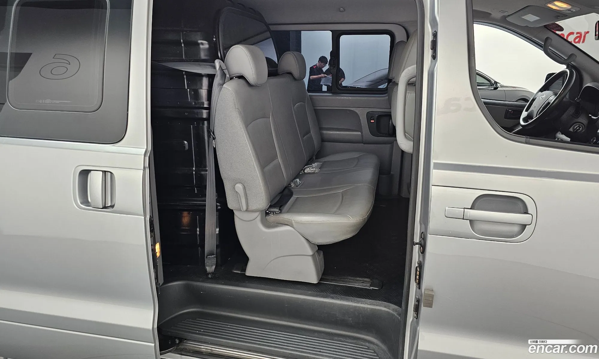 Hyundai Grand Starex 2018 — 11