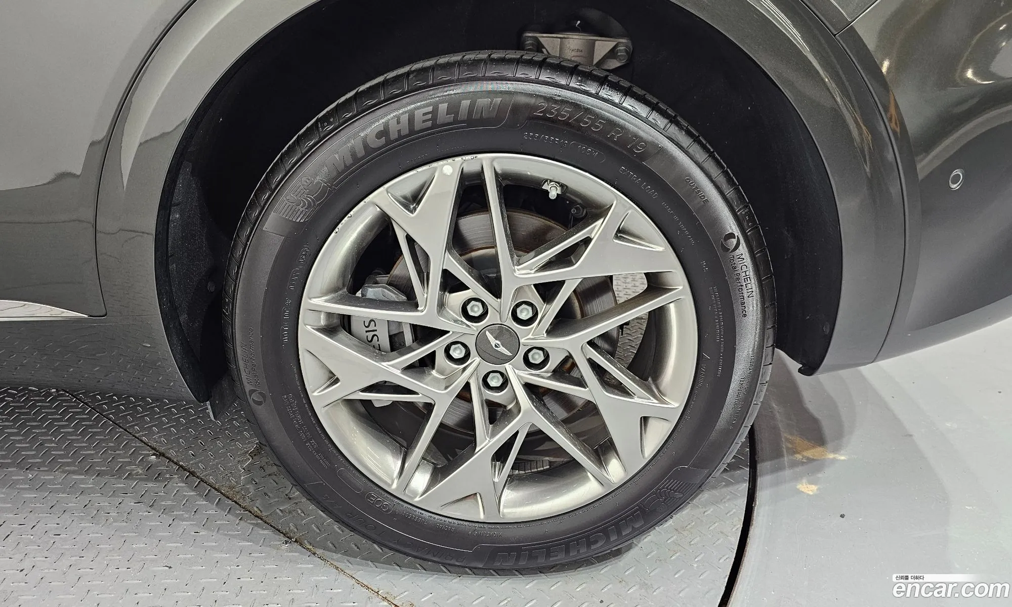 Genesis GV70 2024 — 24