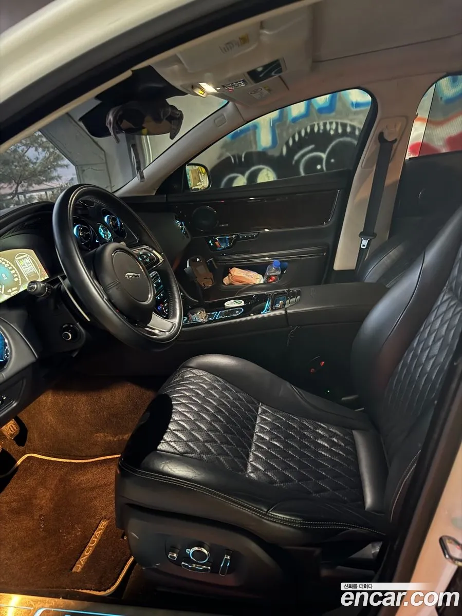 Jaguar XJ 2019 — 3