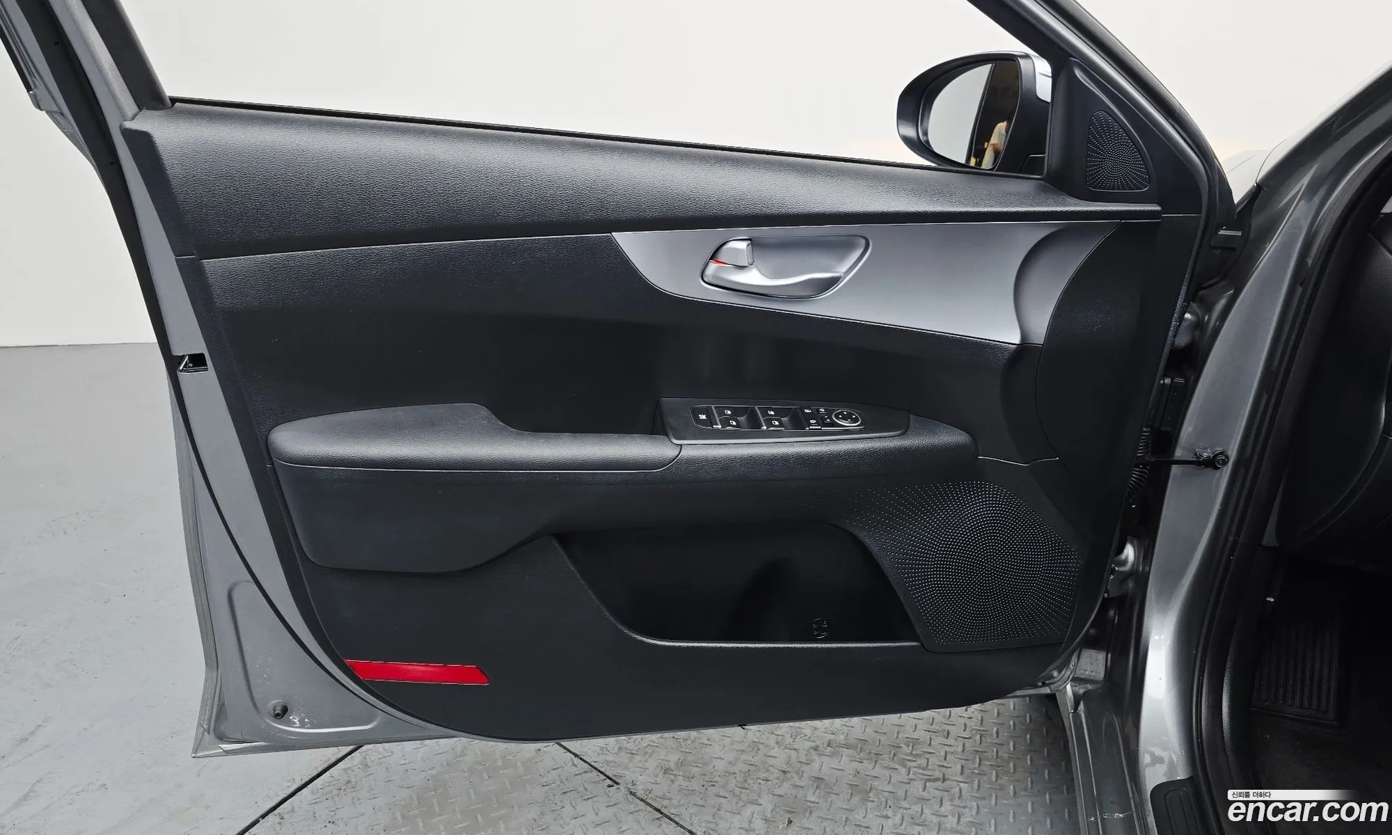 Kia K3 2022 — 10