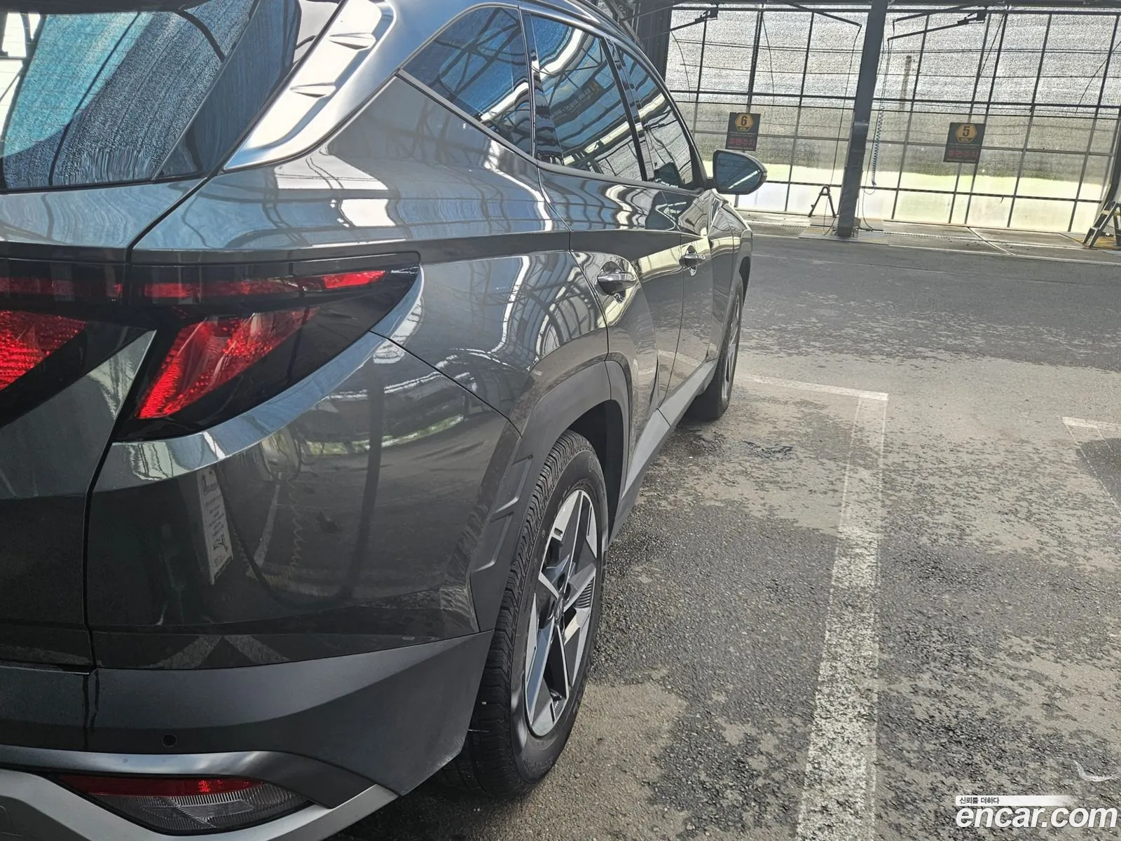 Hyundai Tucson Hybrid 2024 — 10